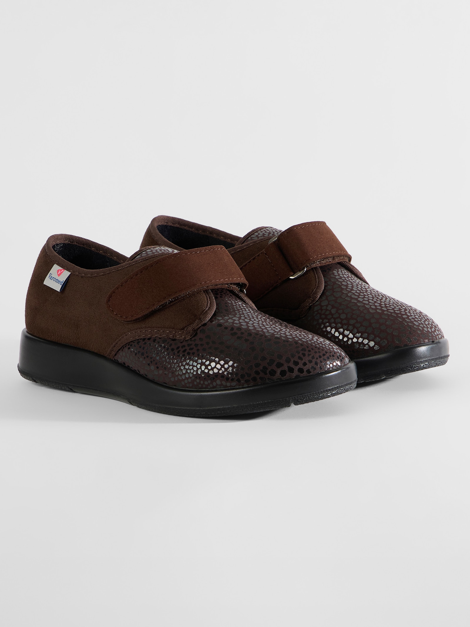 Varomed Klettschuh in Spezialweite L - mokka