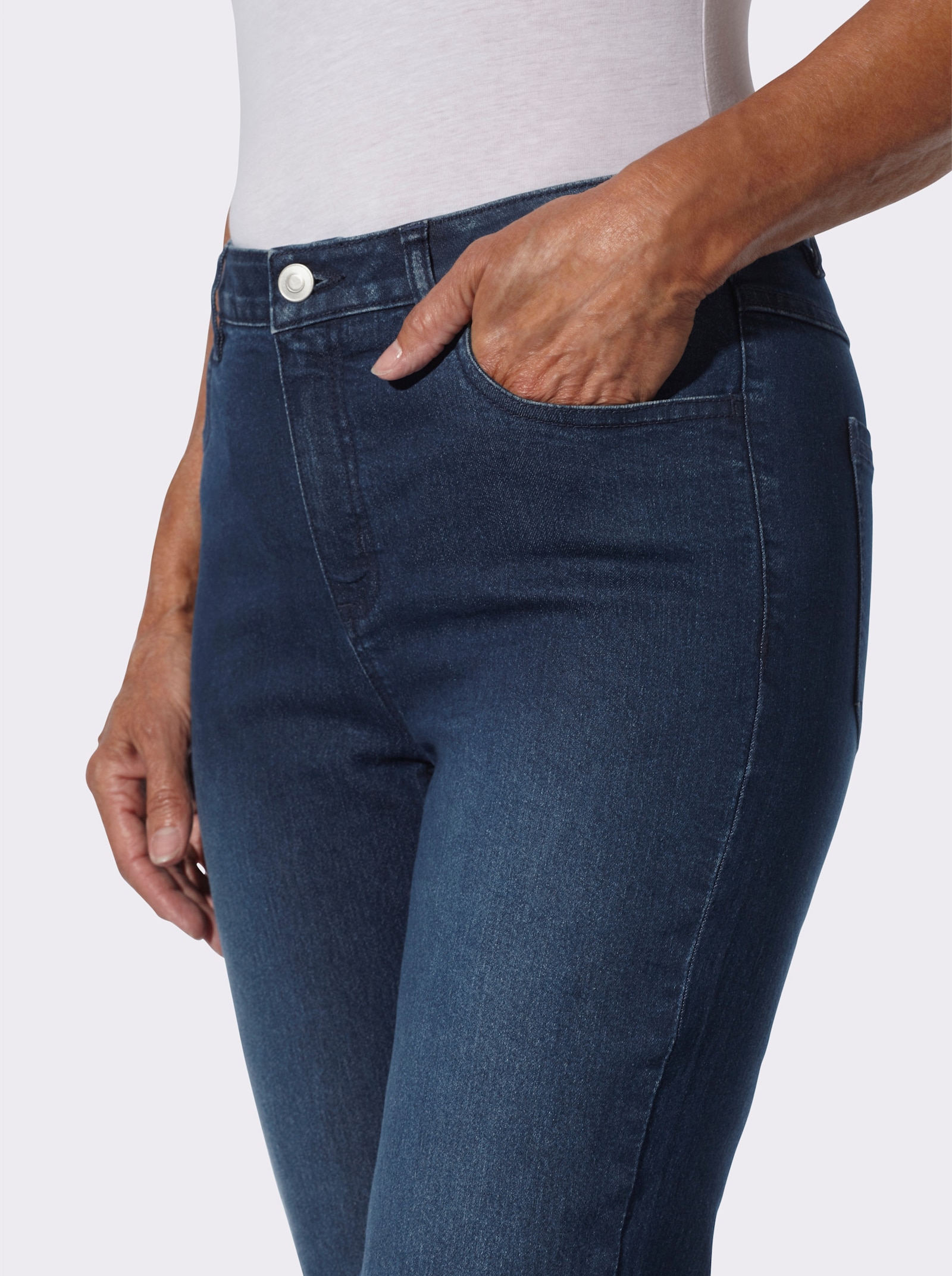 7/8-Jeans mit Fransen am Beinaufschlag - blue-stone-washed