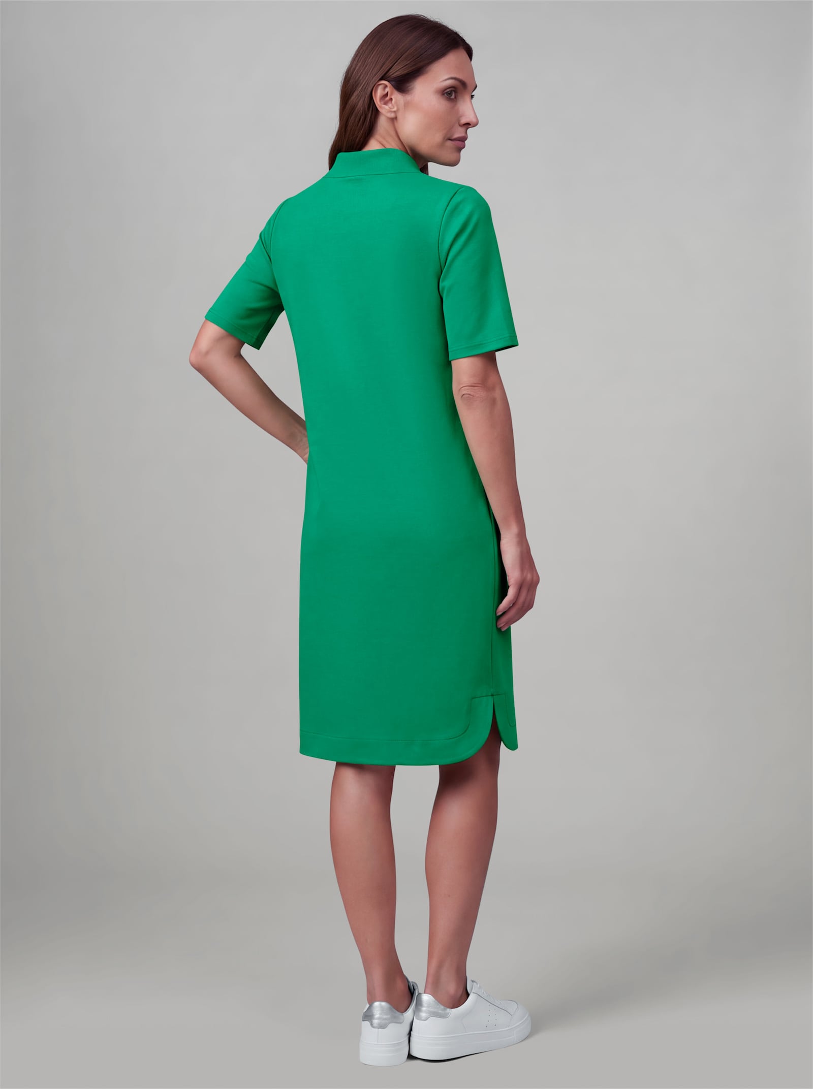 heine Freizeitkleid mit Stickerei - grasgrün-weiß