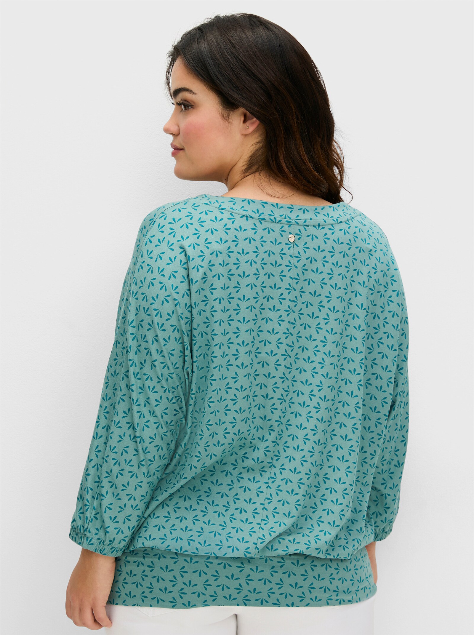 sheego Fledermausshirt mit Minimalprint - jade-gemustert