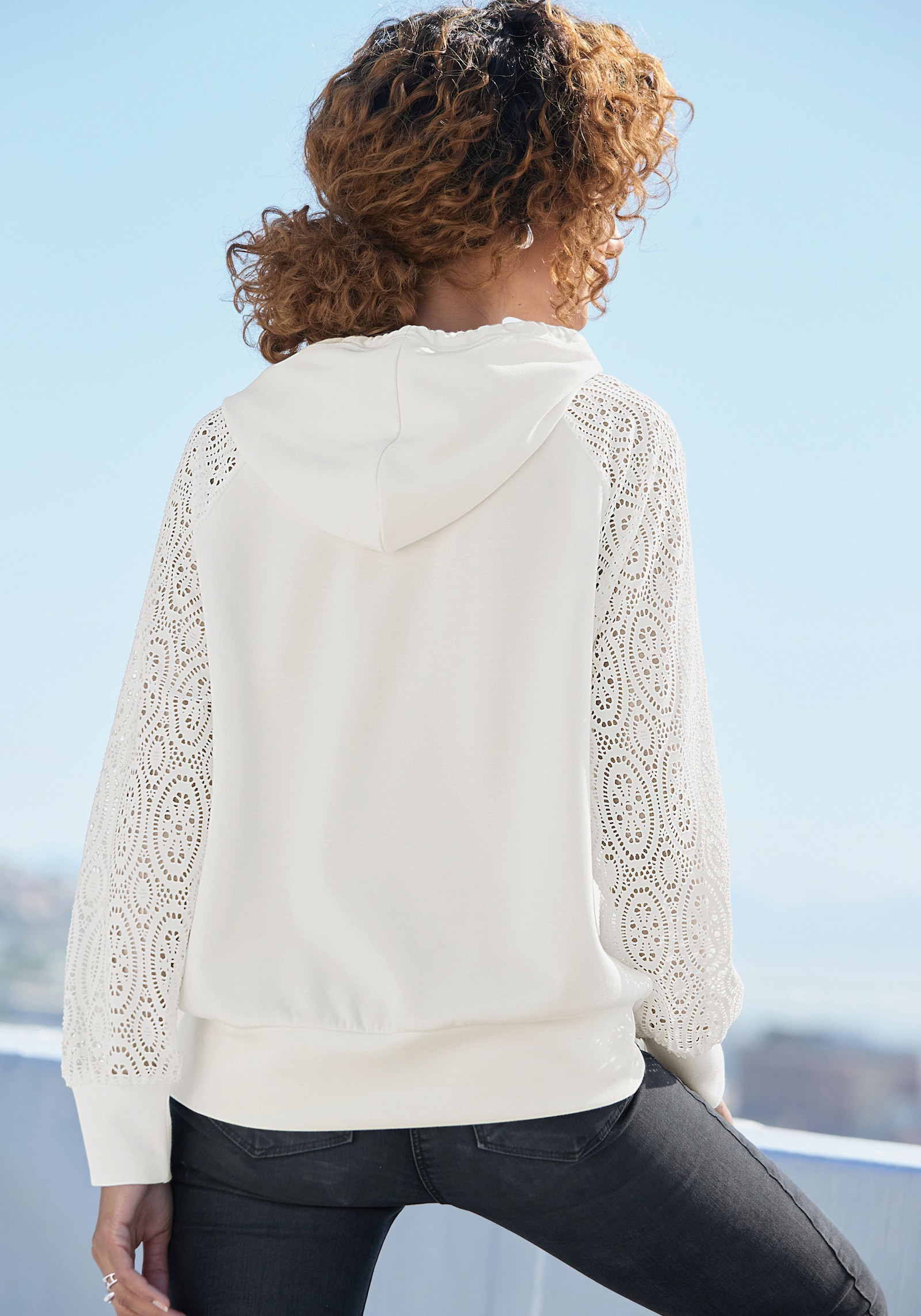 LASCANA Kapuzensweatshirt - weiß