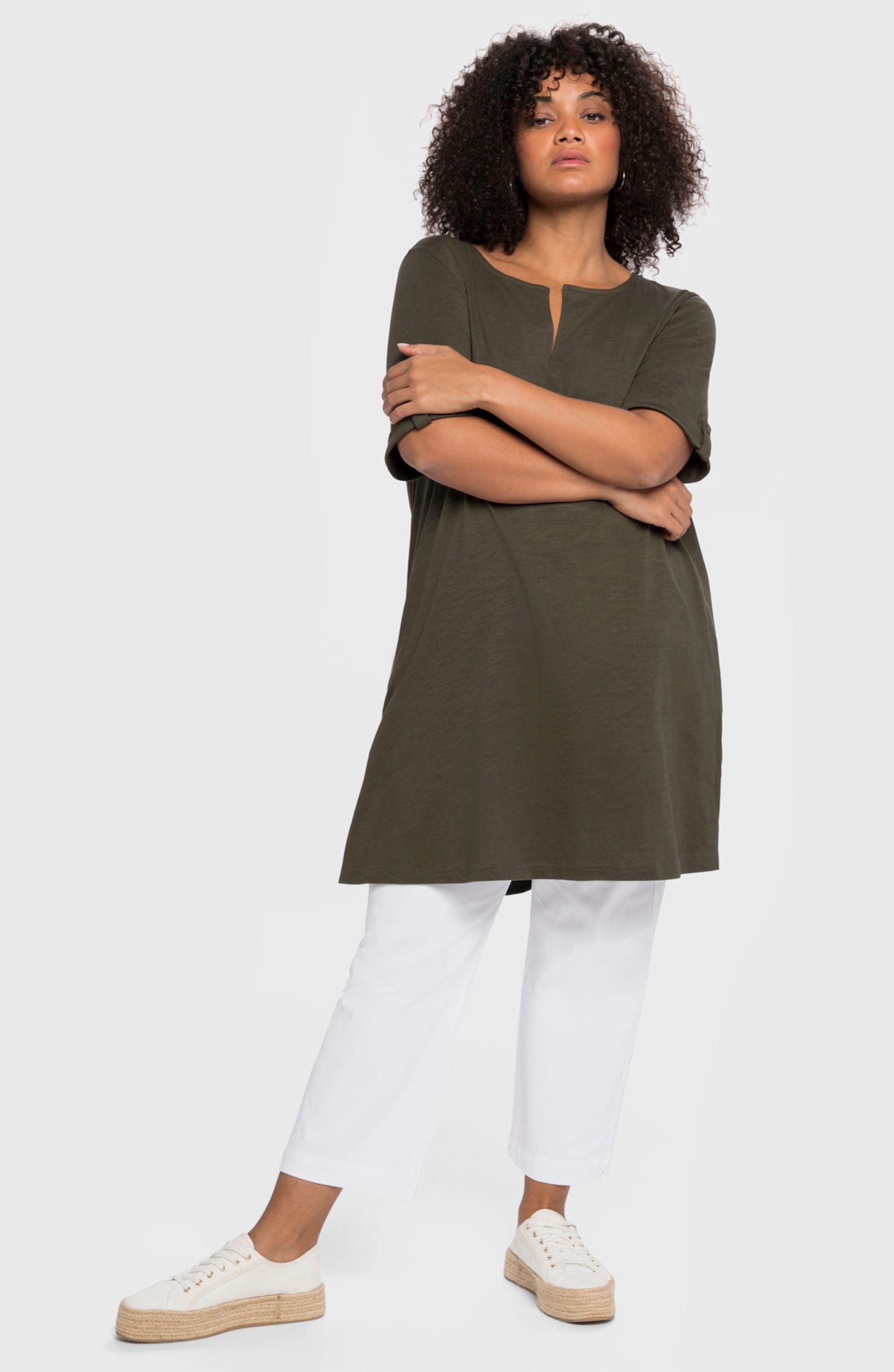 sheego Lang shirt met hals met split - donkerolijf