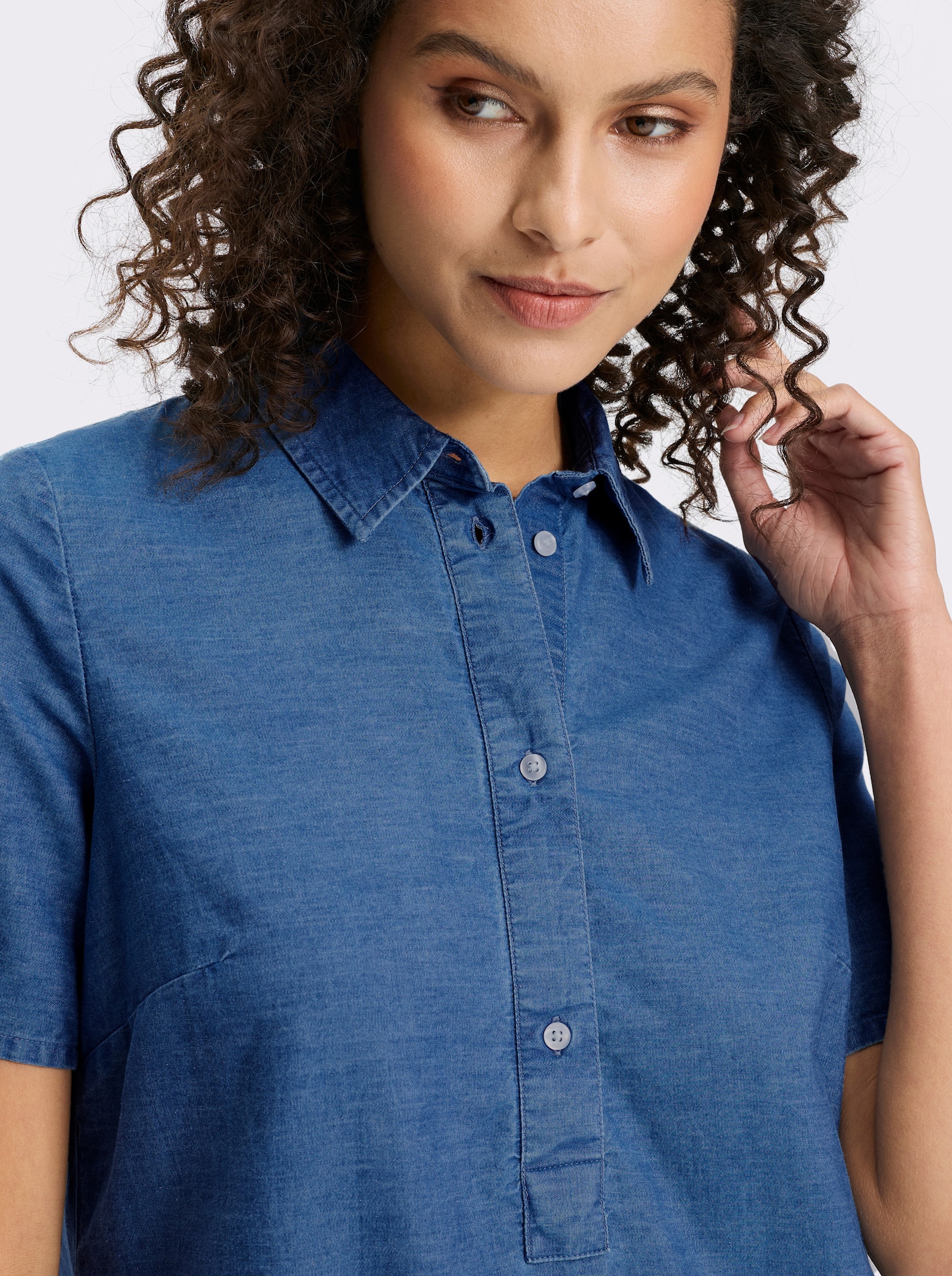 heine Jeanskleid mit floraler Stickerei - blue-bleached