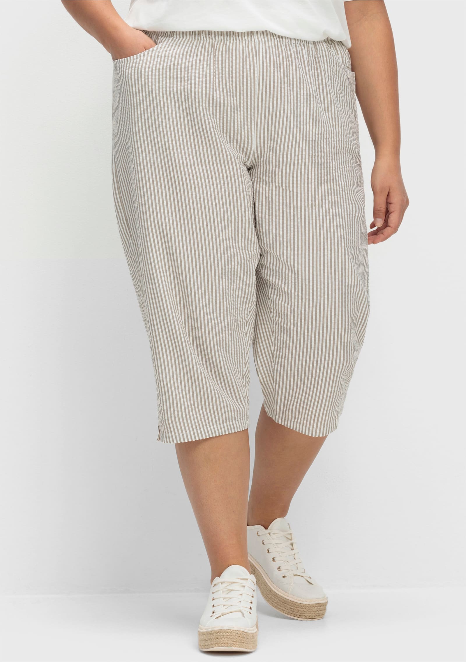 Caprihose aus Seersucker, gestreift - taupe-gestreift