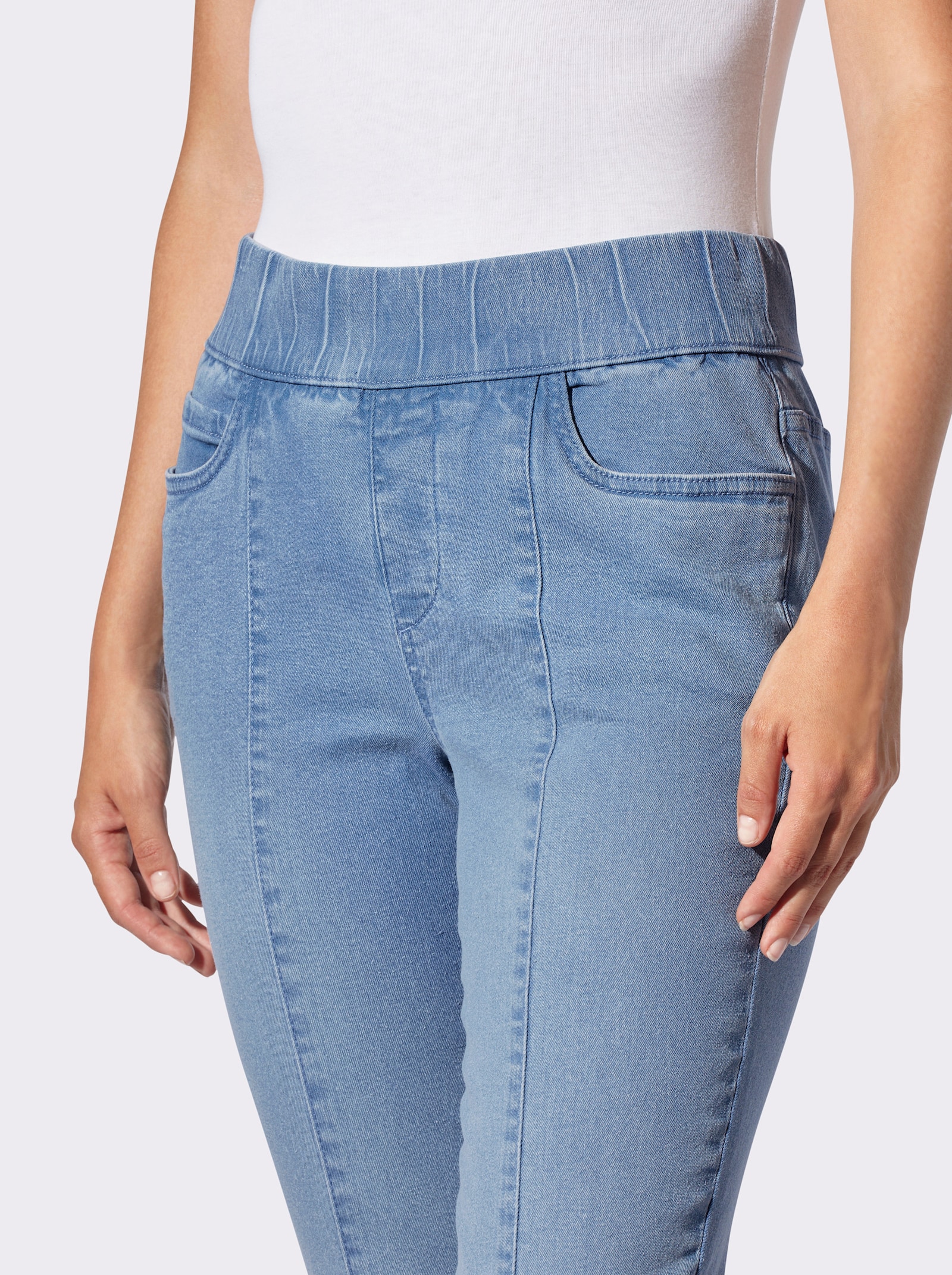 Comfortjeans in 5-pocketsmodel - blue-bleached