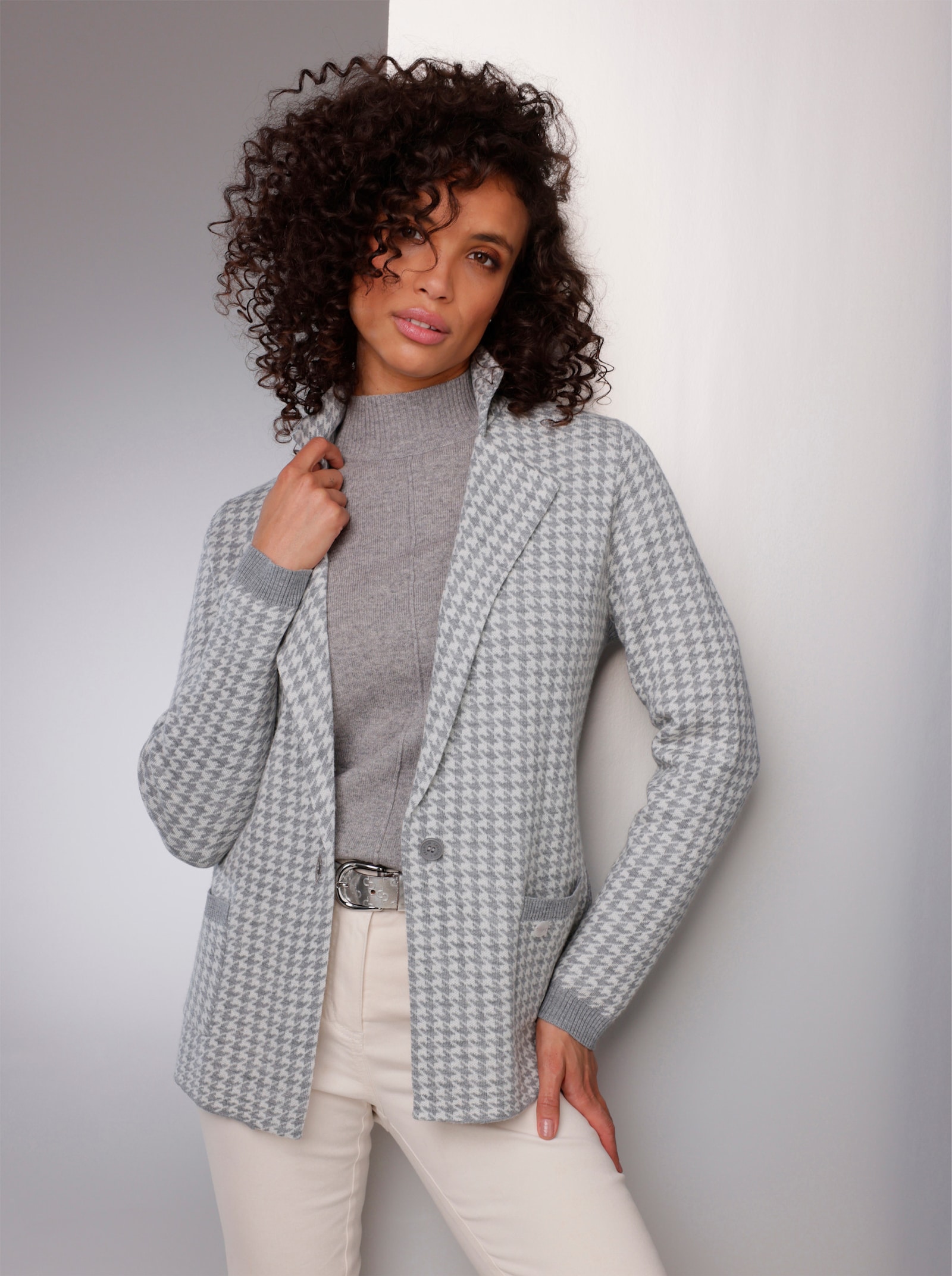 CREATION L PREMIUM Strickjacke mit 1-Knopf-Verschluss - steingrau-champagner-gemustert