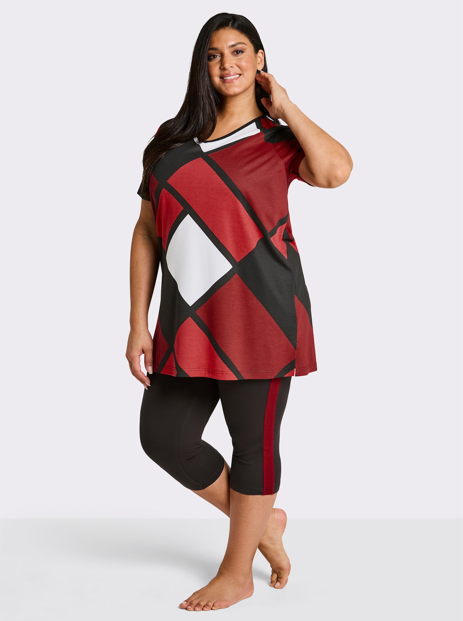 wäschepur Caprianzug mit Grafik-Dessin - schwarz-rot-bedruckt