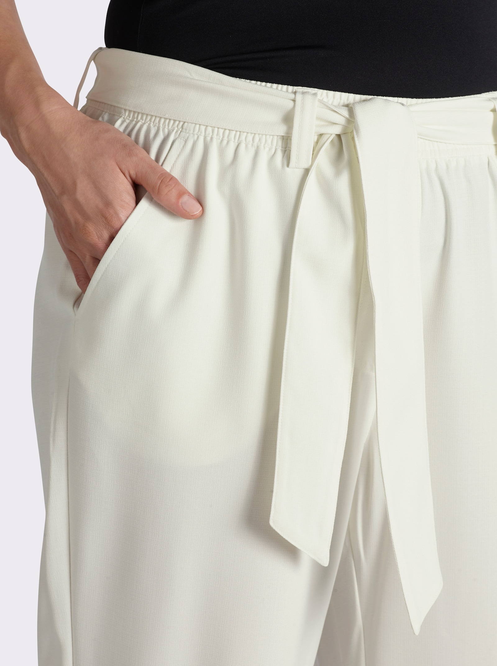 Palazzohose mit Bindegürtel - ecru