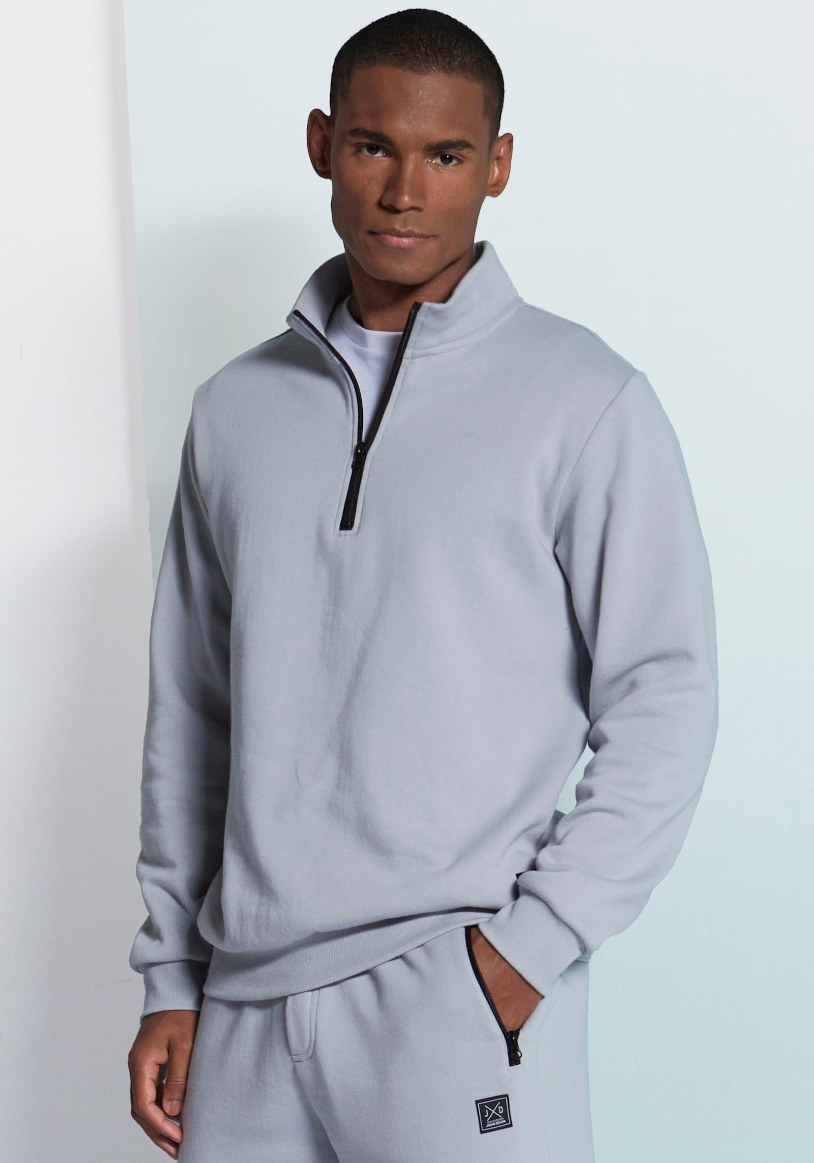 John Devin Sweatshirt - hellgrau