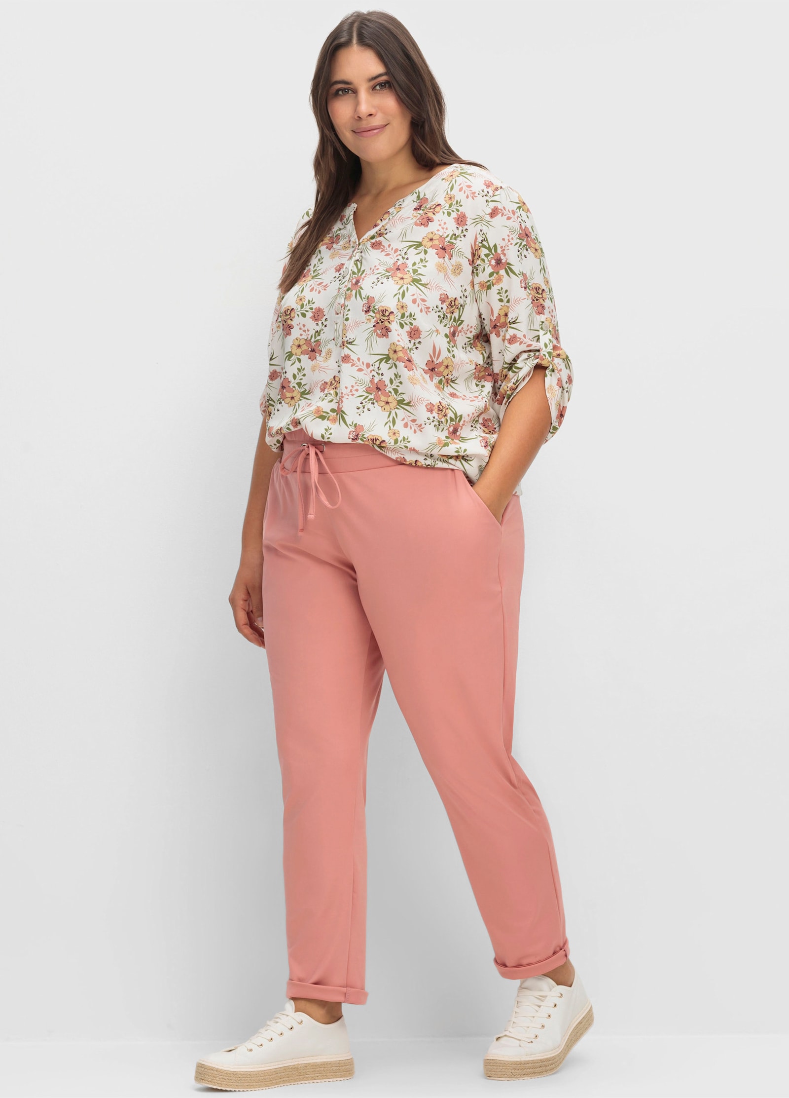 Druckbluse mit kurzer Knopfleiste - ecru-khaki-bedruckt