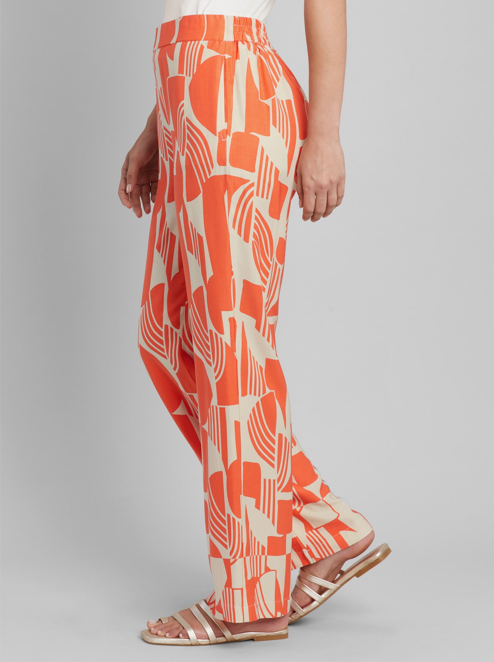 heine Schlupfhose mit Grafik-Dessin - orange-sand-bedruckt