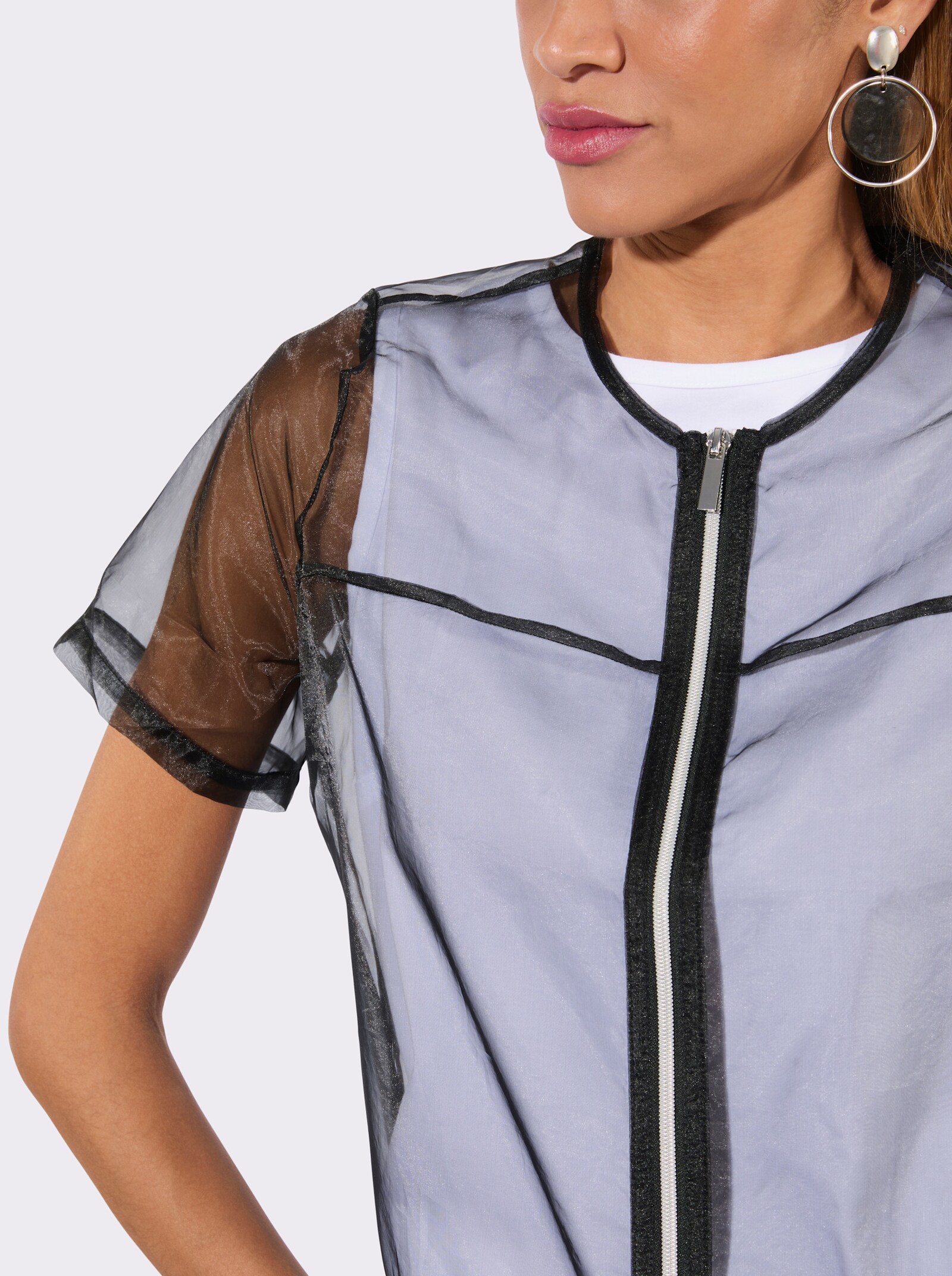Blusenjacken aus duftigem Organza - schwarz
