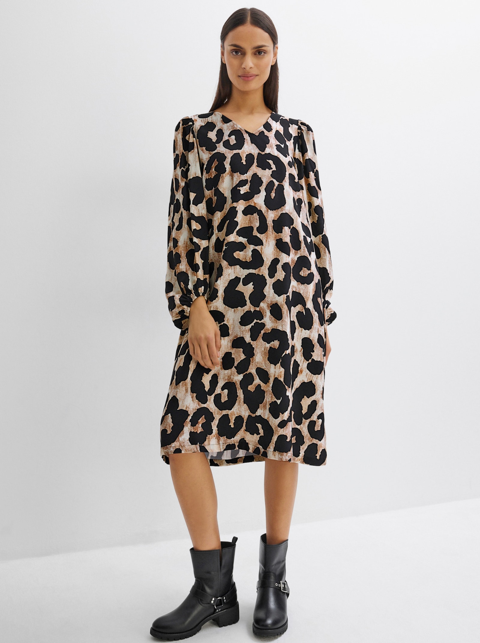 Druckkleid im Leo-Dessin - champagner-schwarz-bedruckt