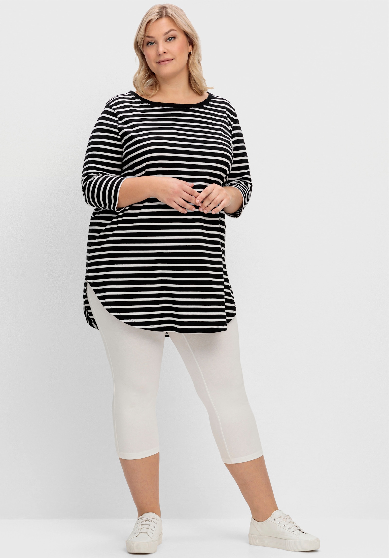 sheego Lang shirt met strepen - zwart/wit