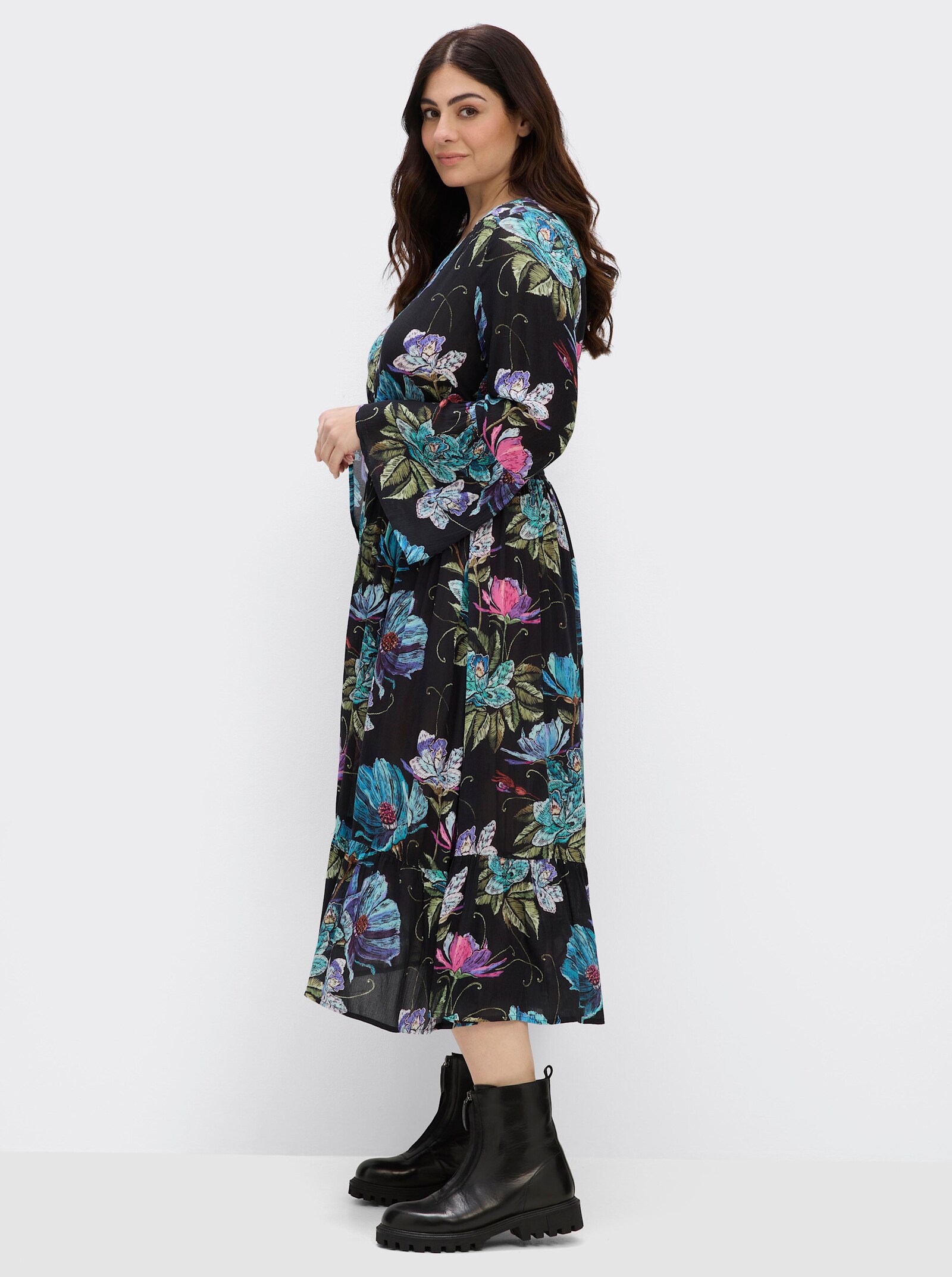 sheego by Joe Browns Volantkleid mit Blumenprint - schwarz-aubergine-gemustert