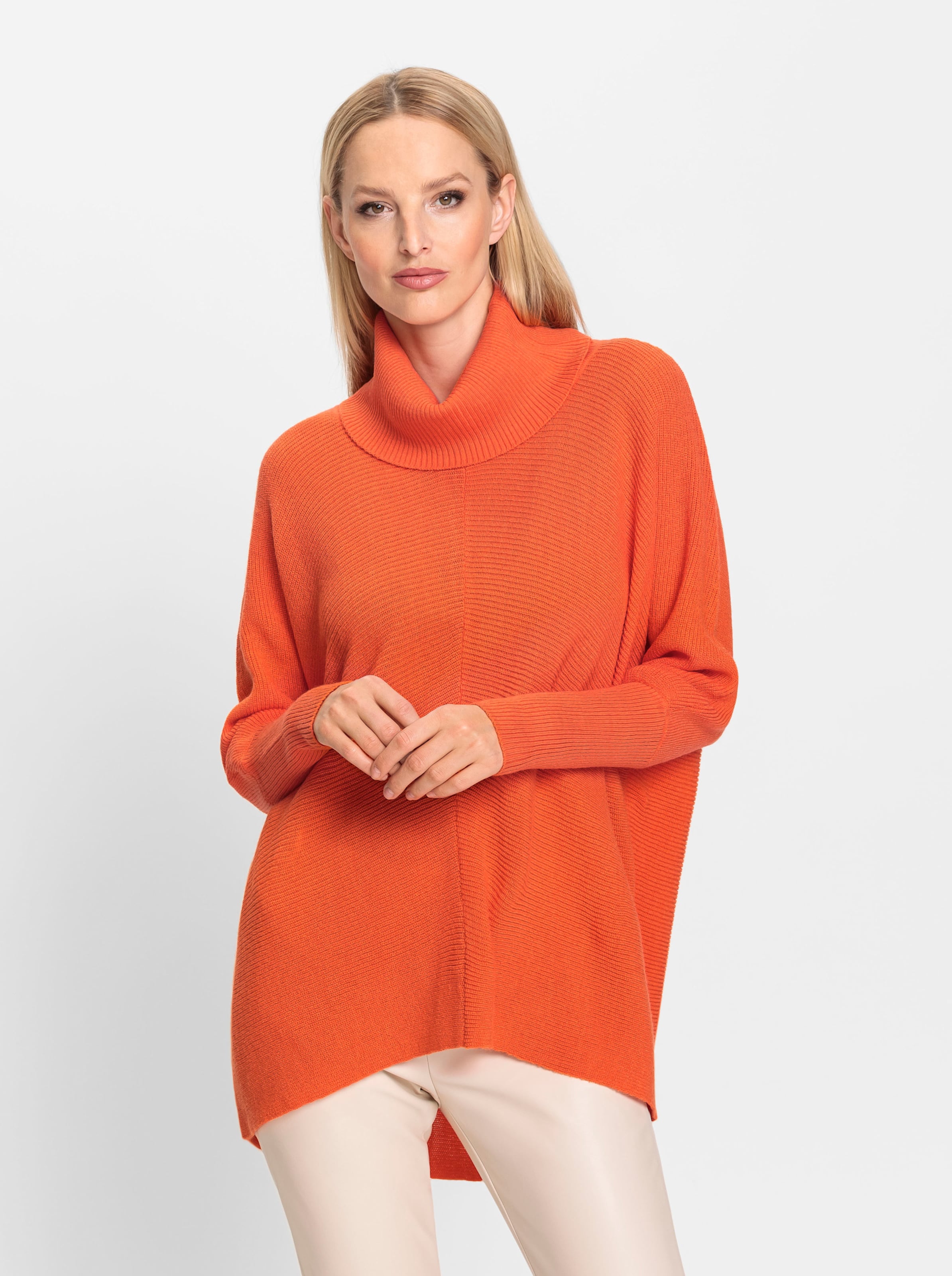 Vorne Hinten günstig Kaufen-Pullover in orange von heine. Pullover in orange von heine <![CDATA[Pullover Im Oversize-Look mit weitem Rollkragen und effektvoller Mittelnaht. Langer Fledermausärmel mit Rippbündchen. Hinten länger geschnitten als vorne.]]>. 