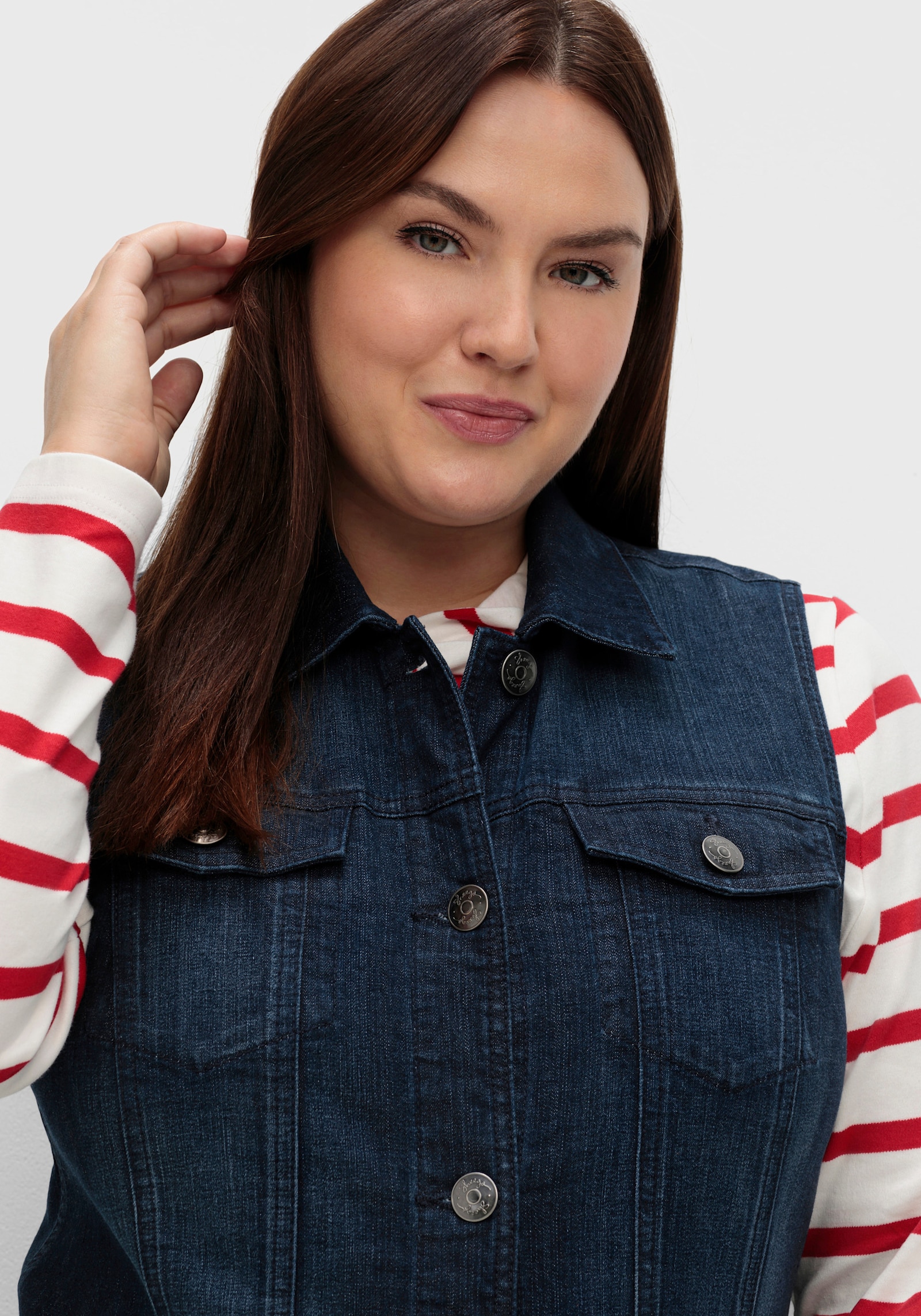 sheego Gilet en jean long et cintré - bleu denim foncé