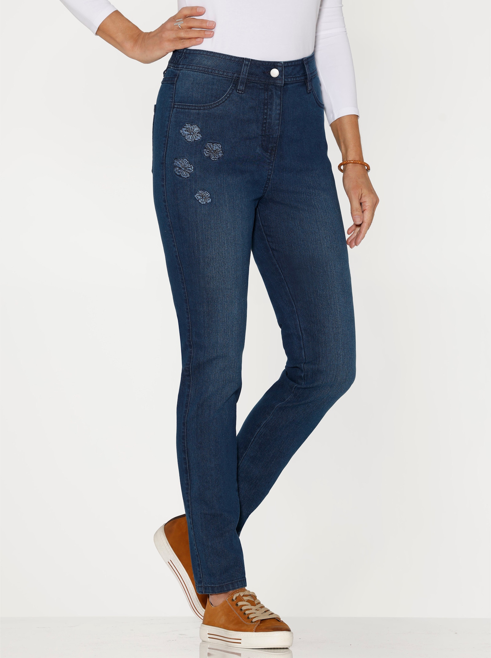 Jeans met bloemenborduursel - blue-stonewashed