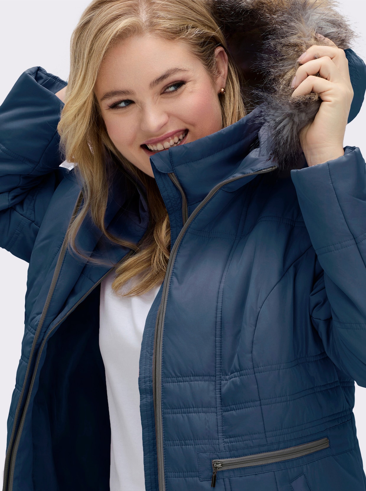 Steppjacke mit abnehmbarer Kapuze, wattiert - dunkelblau