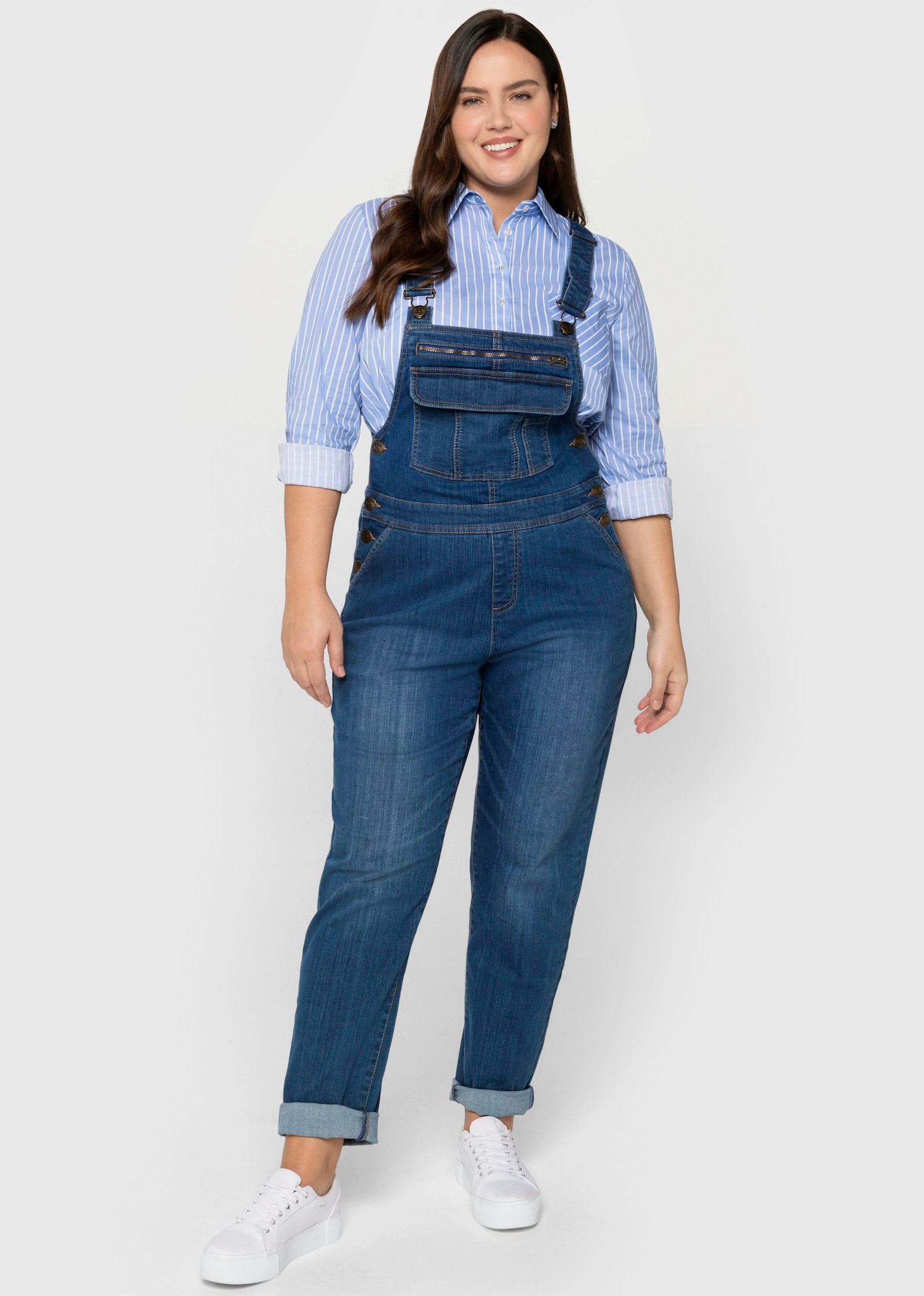 sheego Jeanslatzhose mit elastischem Einsatz - blue used denim