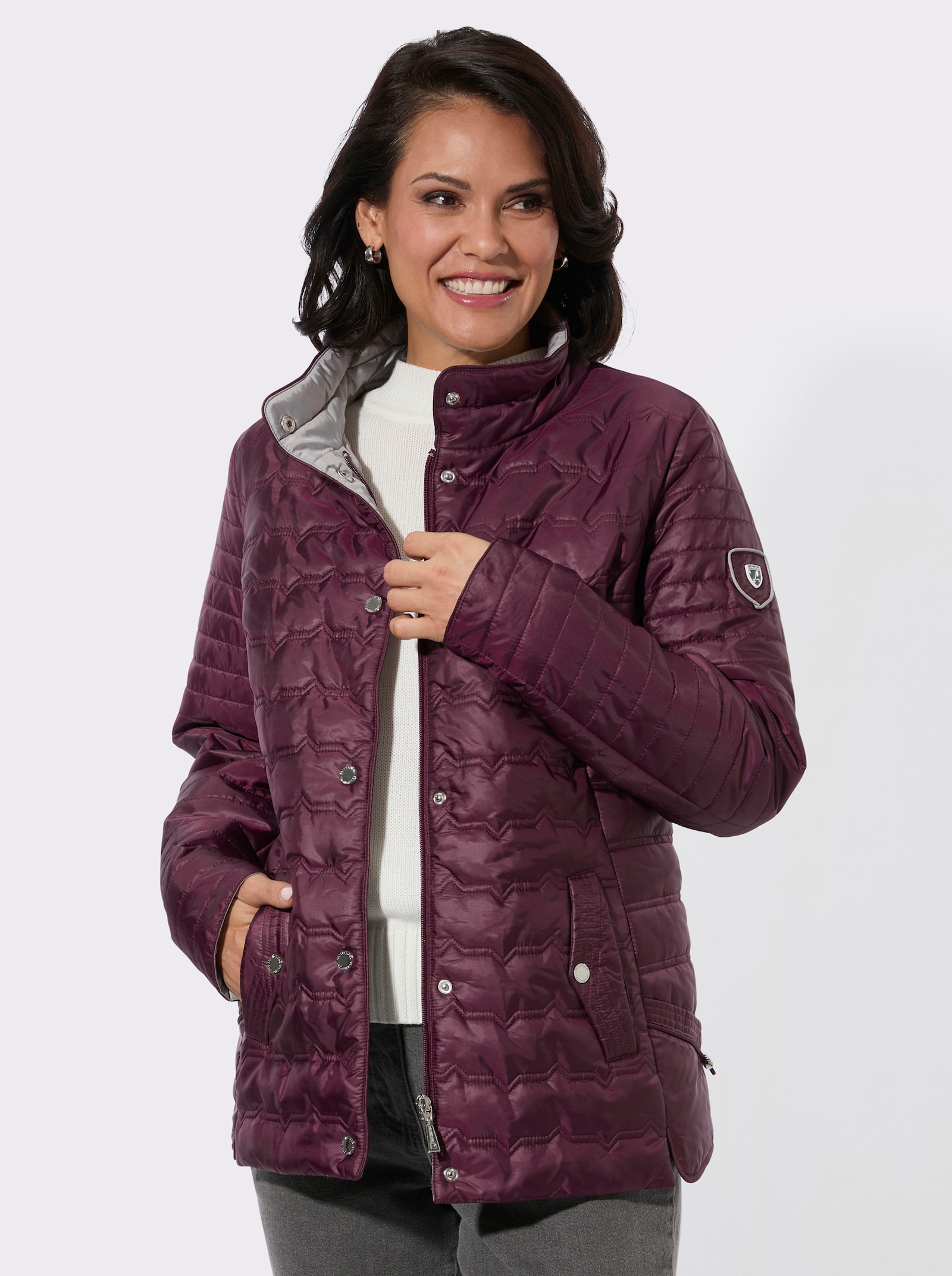Steppjacke in kontrastreicher Verarbeitung - burgund