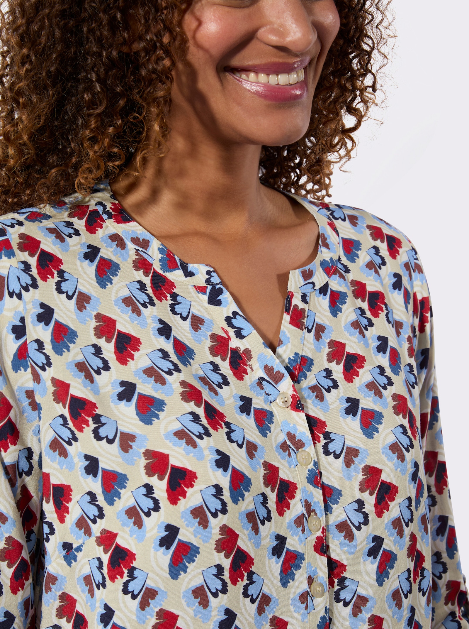 Blouse met print en opstroopbare mouwen - hemelsblauw/aardbei bedrukt