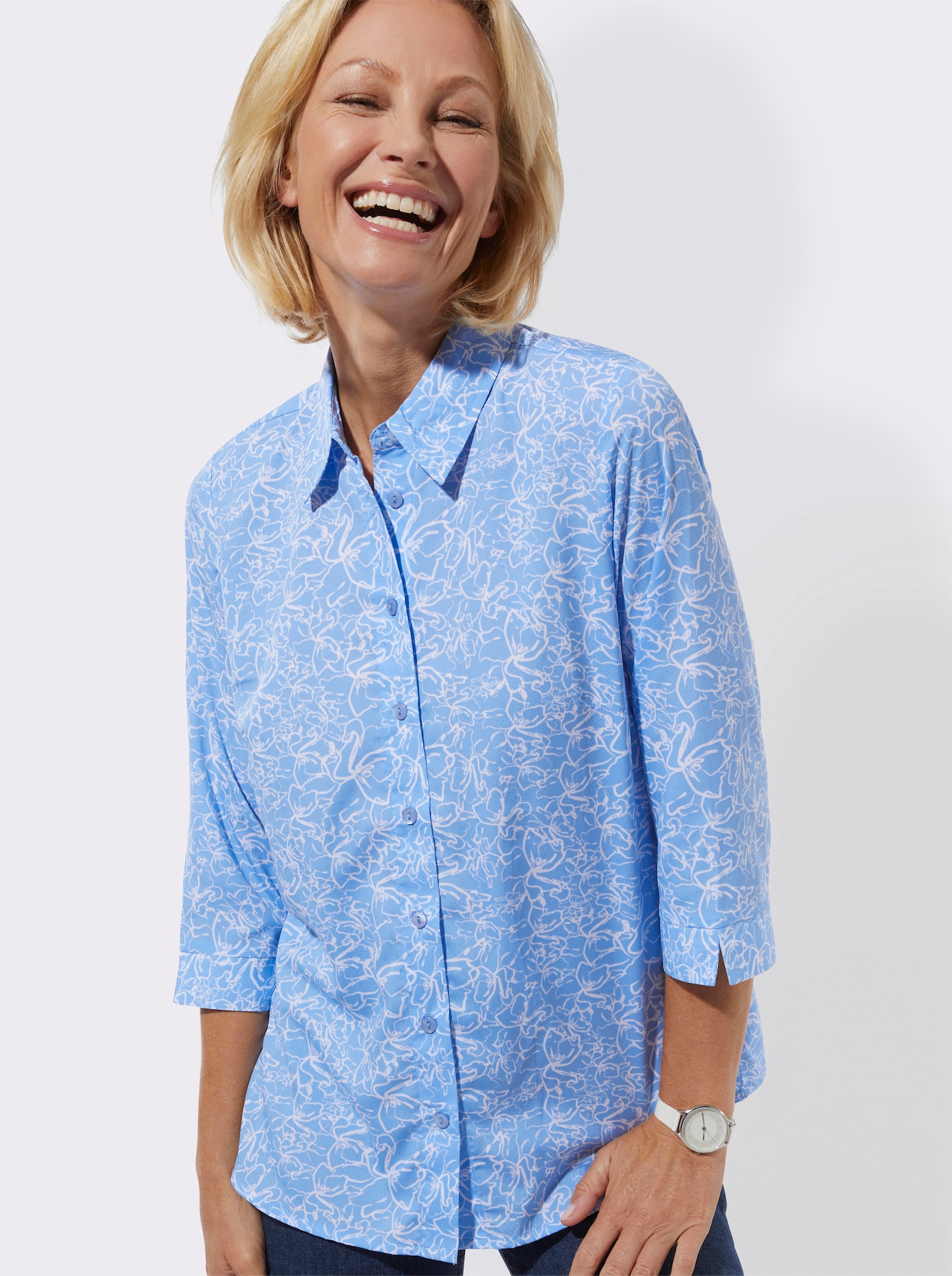 Hemdbluse im Blütendessin - himmelblau-weiß-bedruckt