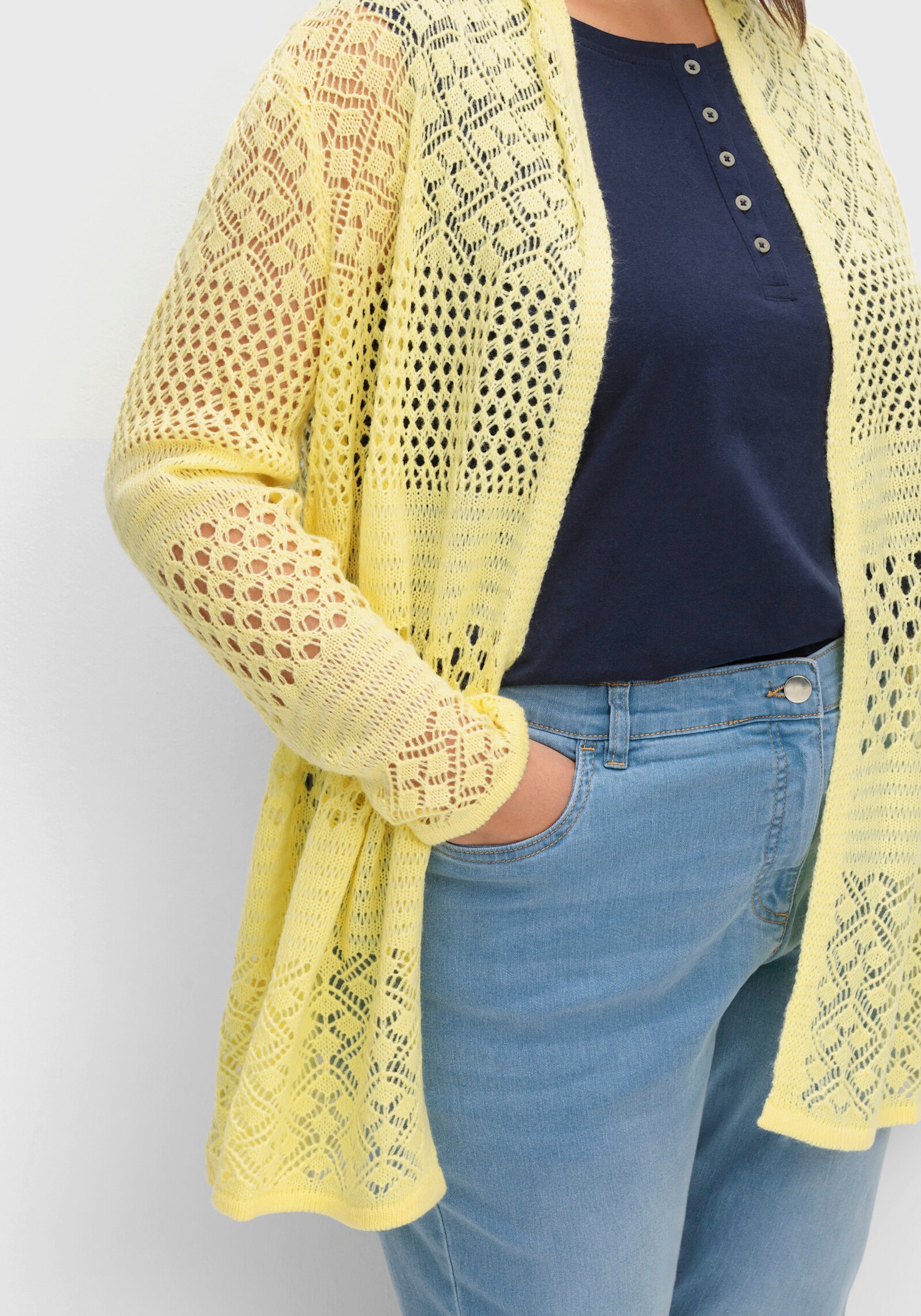 Ajourstrickjacke in langer, offener Form - zitrone