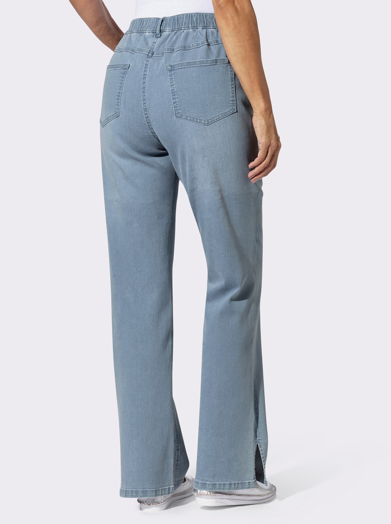 Jeans mit weitem Bein und Schlitz - blue-bleached