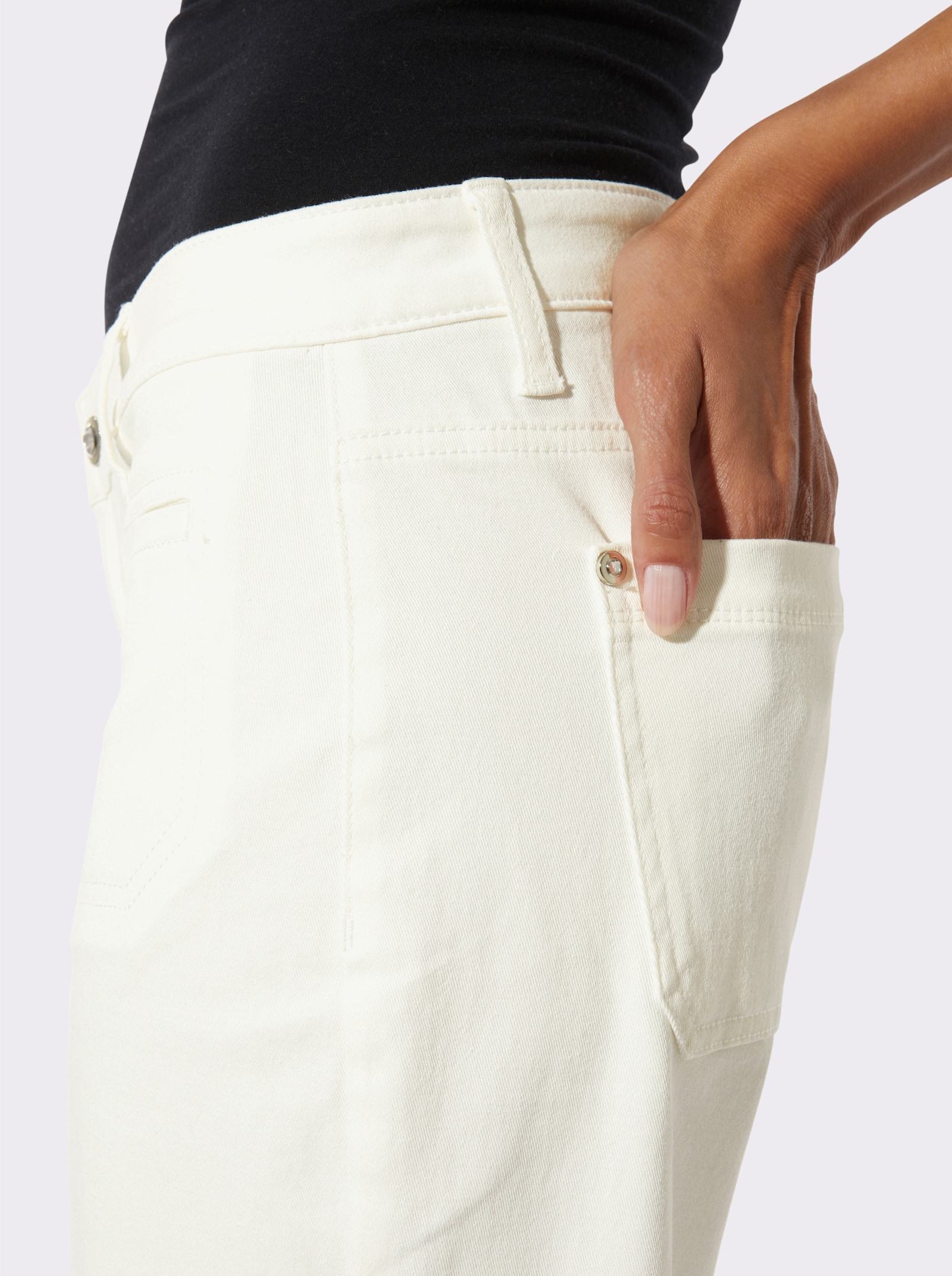 Baumwollhose mit Bügelfalten - ecru