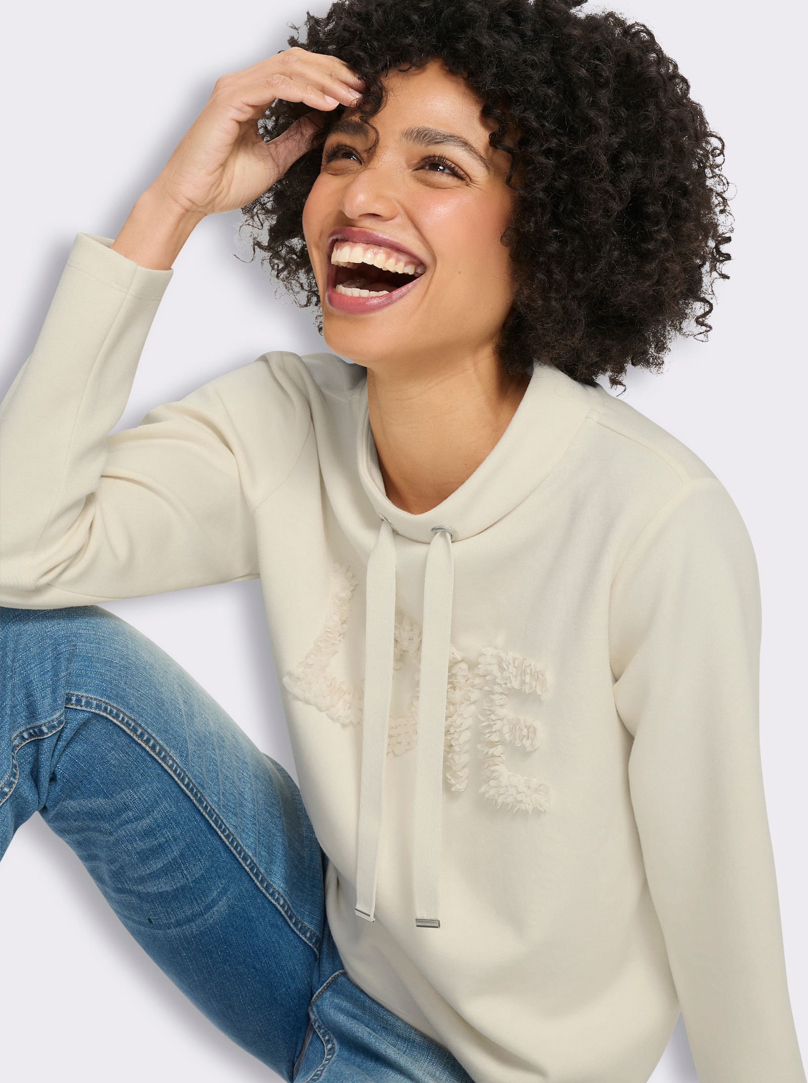 heine Sweatshirt mit LOVE-Schriftzug - champagner