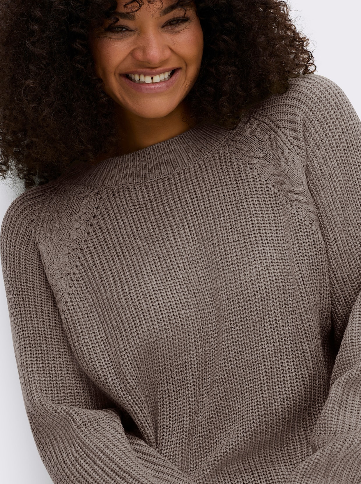 Stehkragenpullover mit Raglan-Ärmeln - taupe
