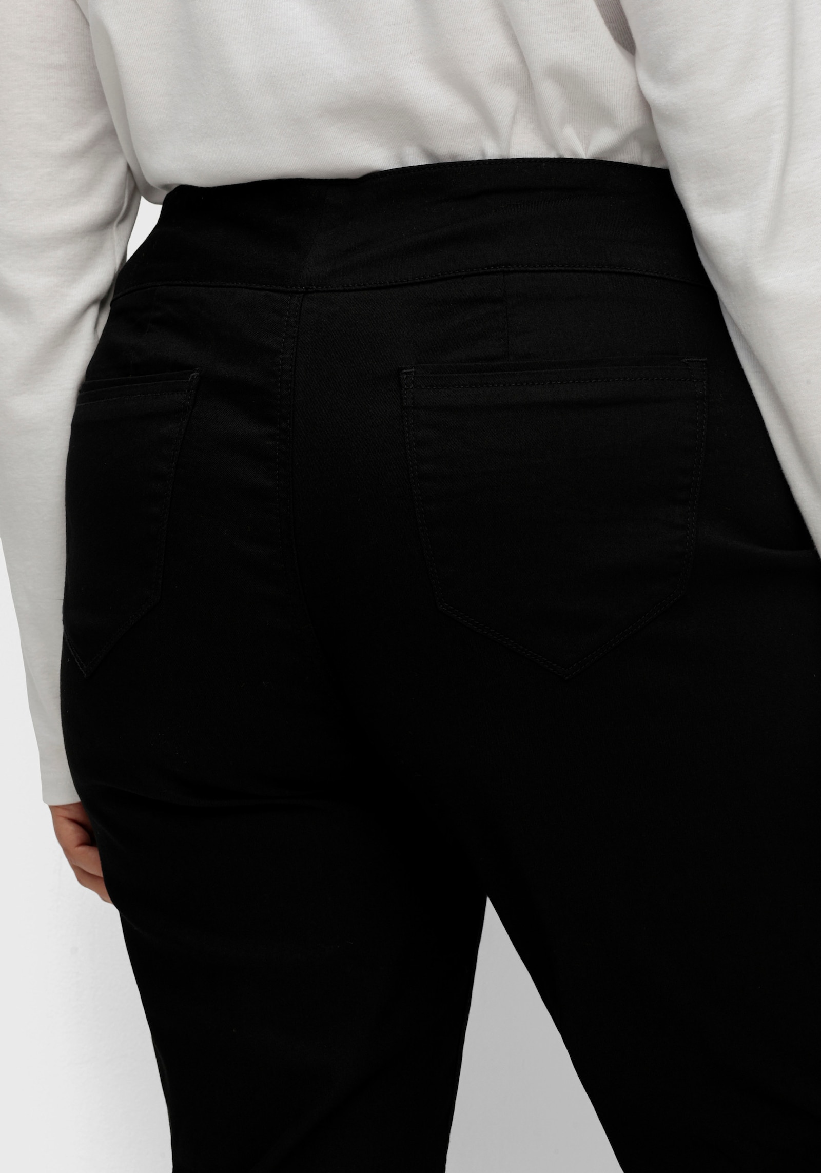 Schlupfhose mit hohem Dehnbund - schwarz