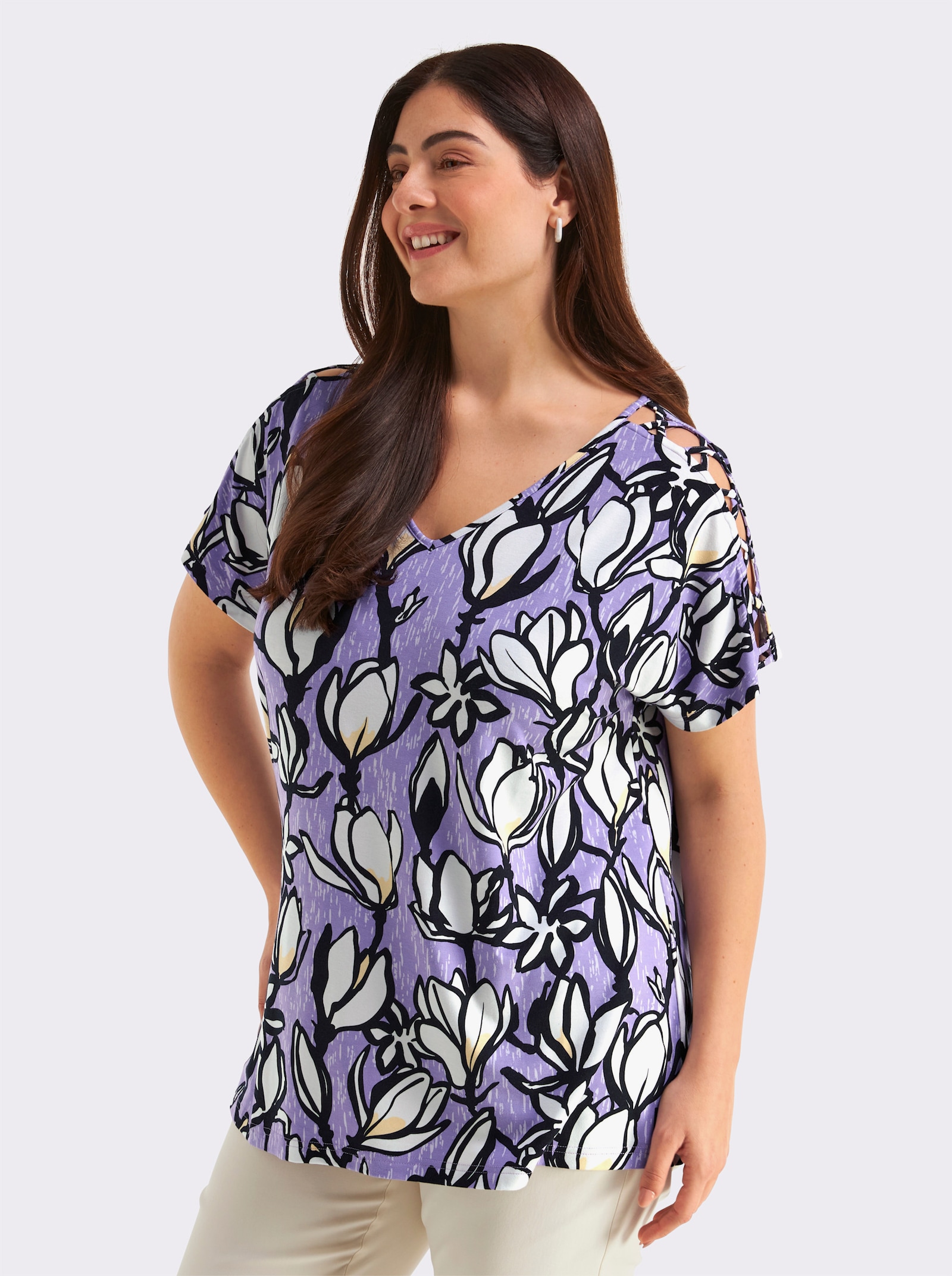 sheego V-Shirt mit raffiniert geschlitzten Ärmeln - flieder-ecru-bedruckt