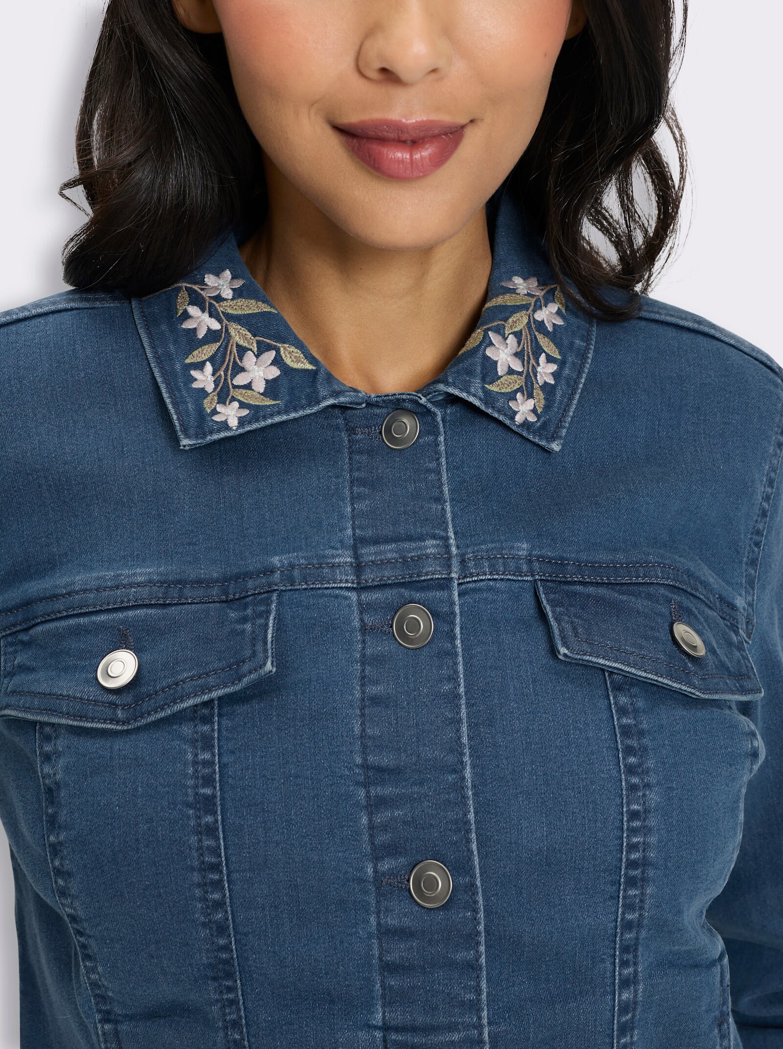 Jeansjacke mit Stickerei am Kragen - blue-stone-washed