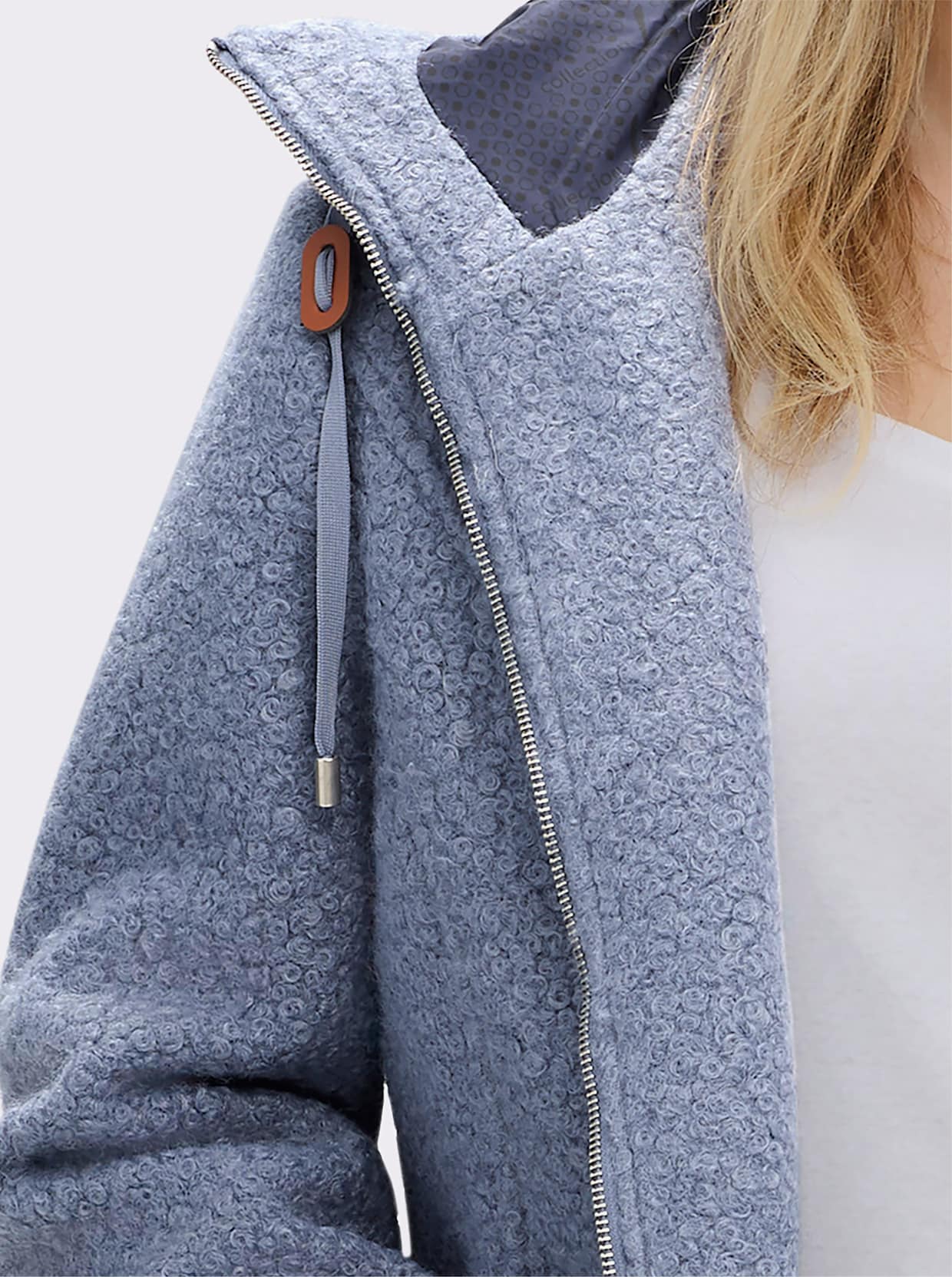Boucléjacke mit Lederimitat-Details - taubenblau