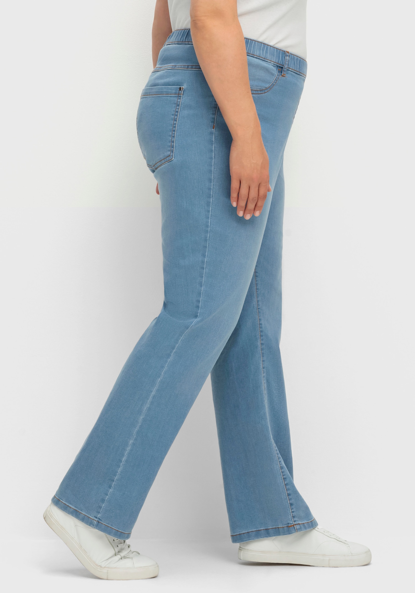 Bootcut-Jeans in Schlupfform - blue-bleached