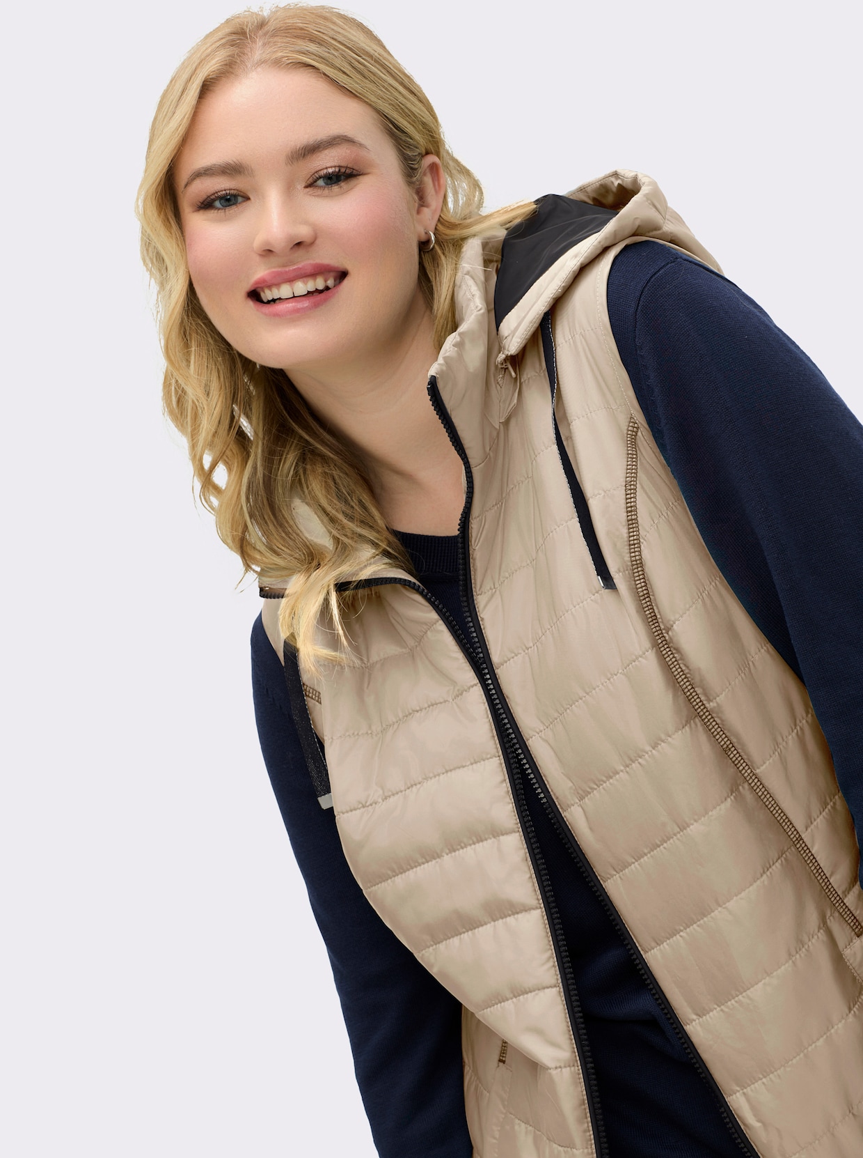 Longweste mit abnehmbarer Kapuze - beige