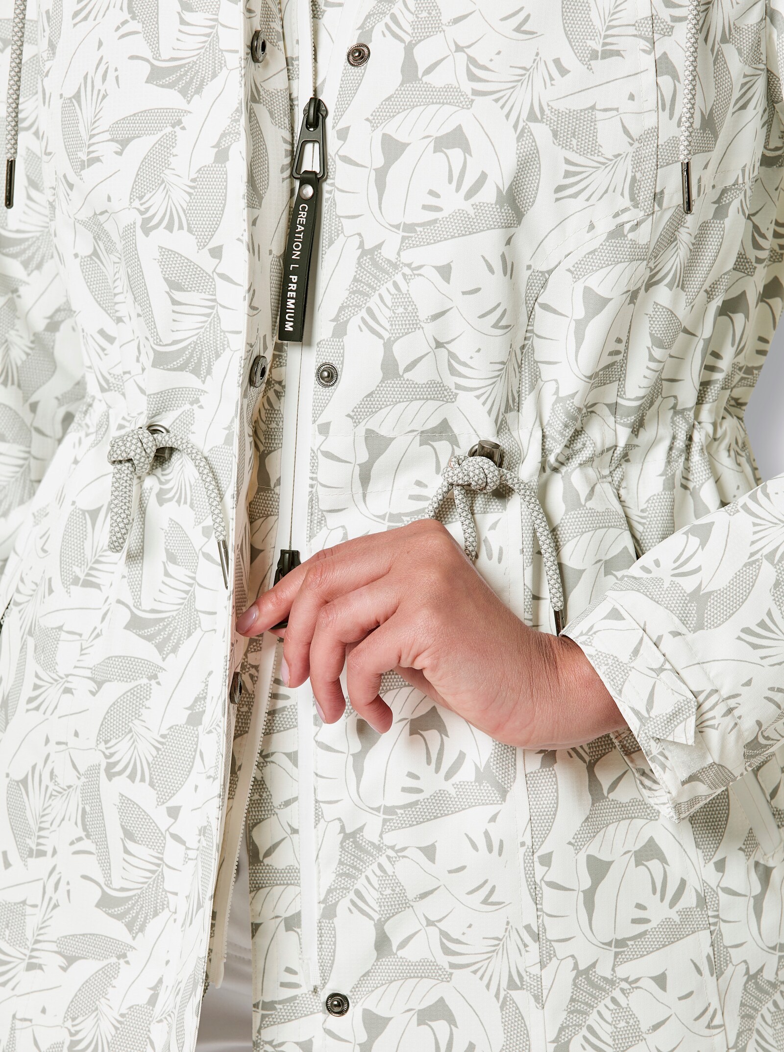 CREATION L PREMIUM Funktionsjacke mit Taillen-Tunnelzug - ecru-steingrau-bedruckt