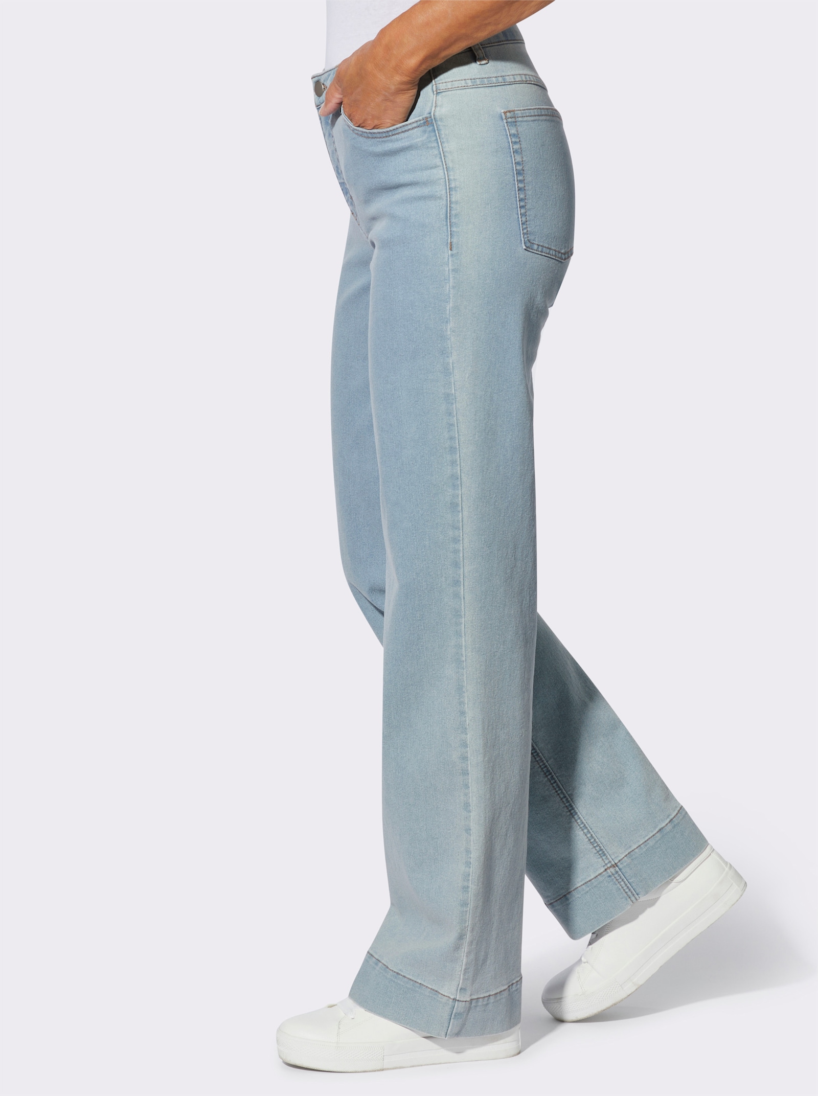 Jeans mit weitem Bein - blue-bleached