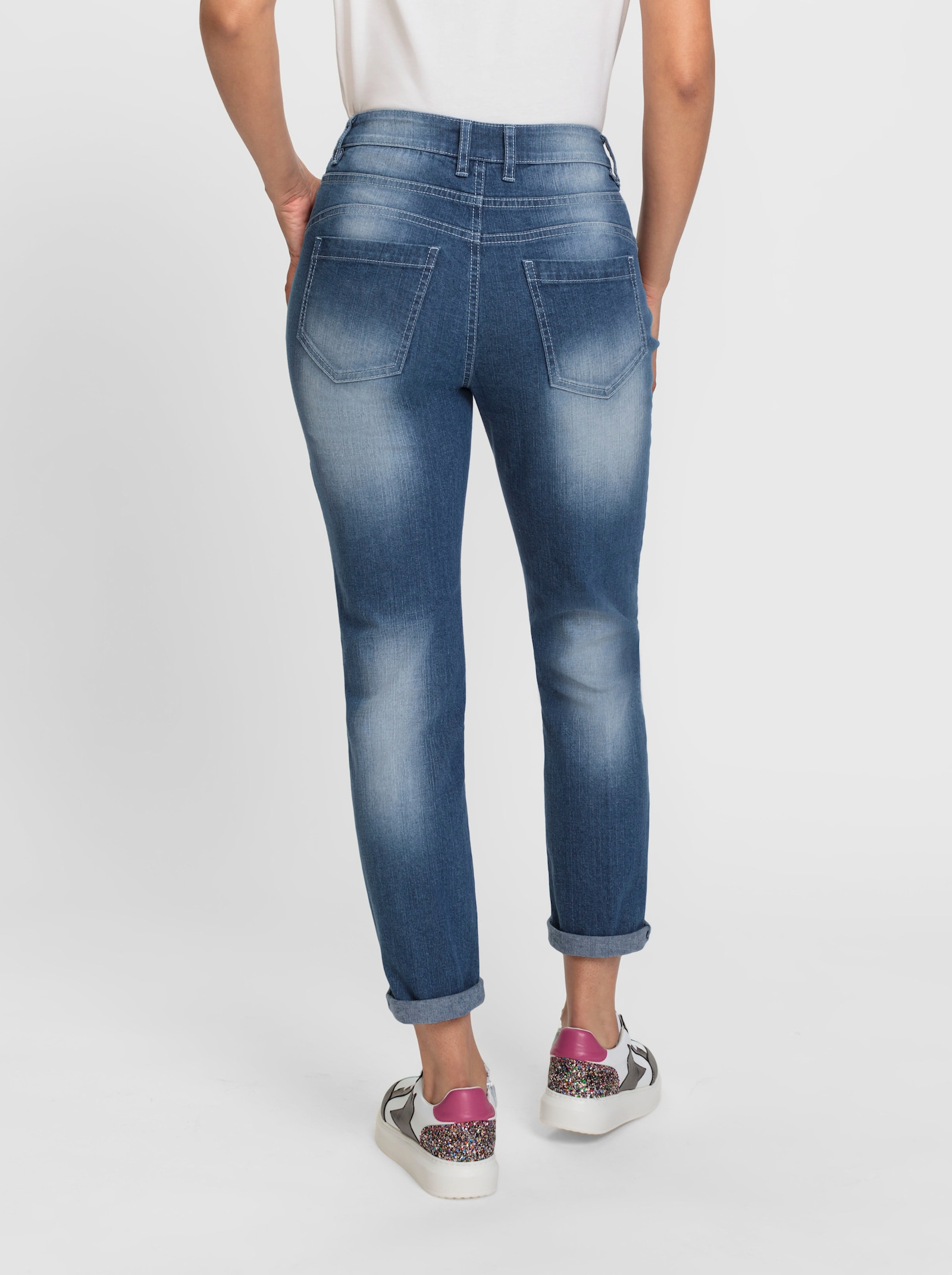 Jeans mit sichtbarem Knopfverschluss - blue-stone-washed