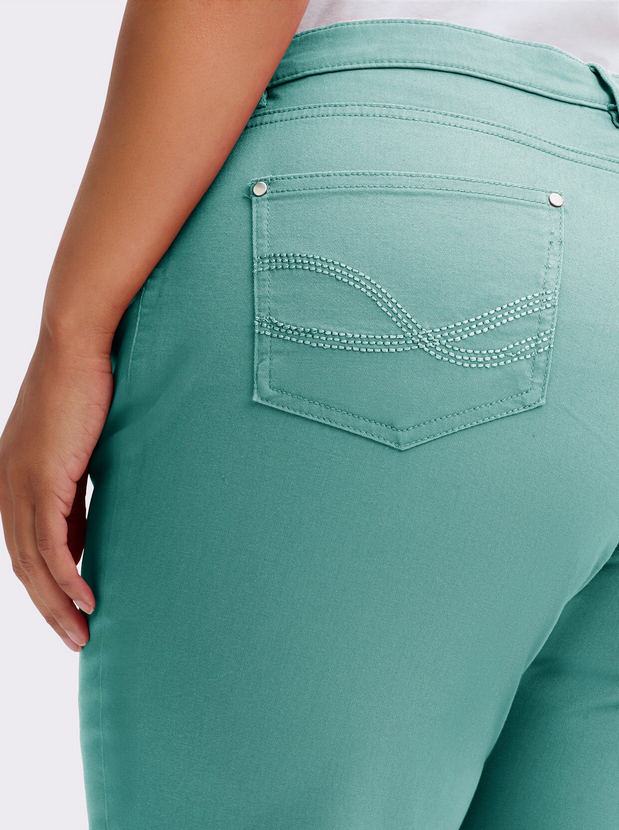 5-Pocket-Jeans mit bestickten Gesäßtaschen - aqua