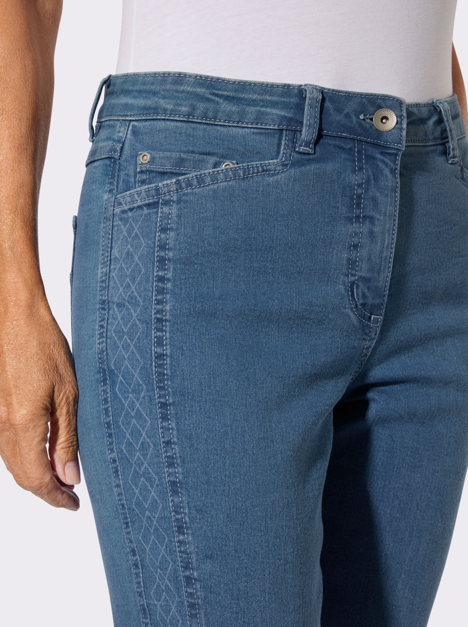 Jeans mit seitlichem Laser-Druckmuster - blue-bleached