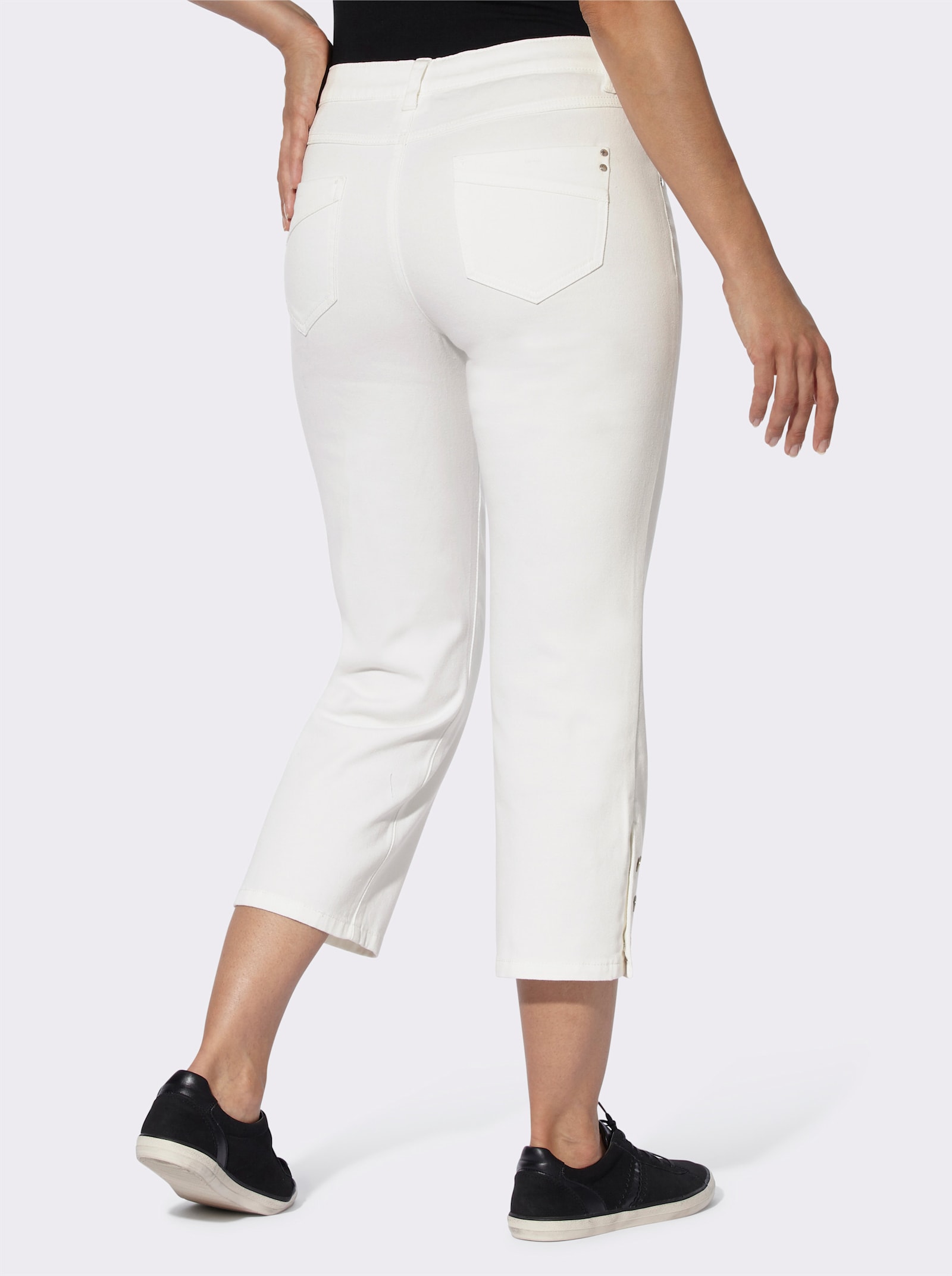 7/8-Jeans mit Zierknöpfen am Beinabschluss - ecru