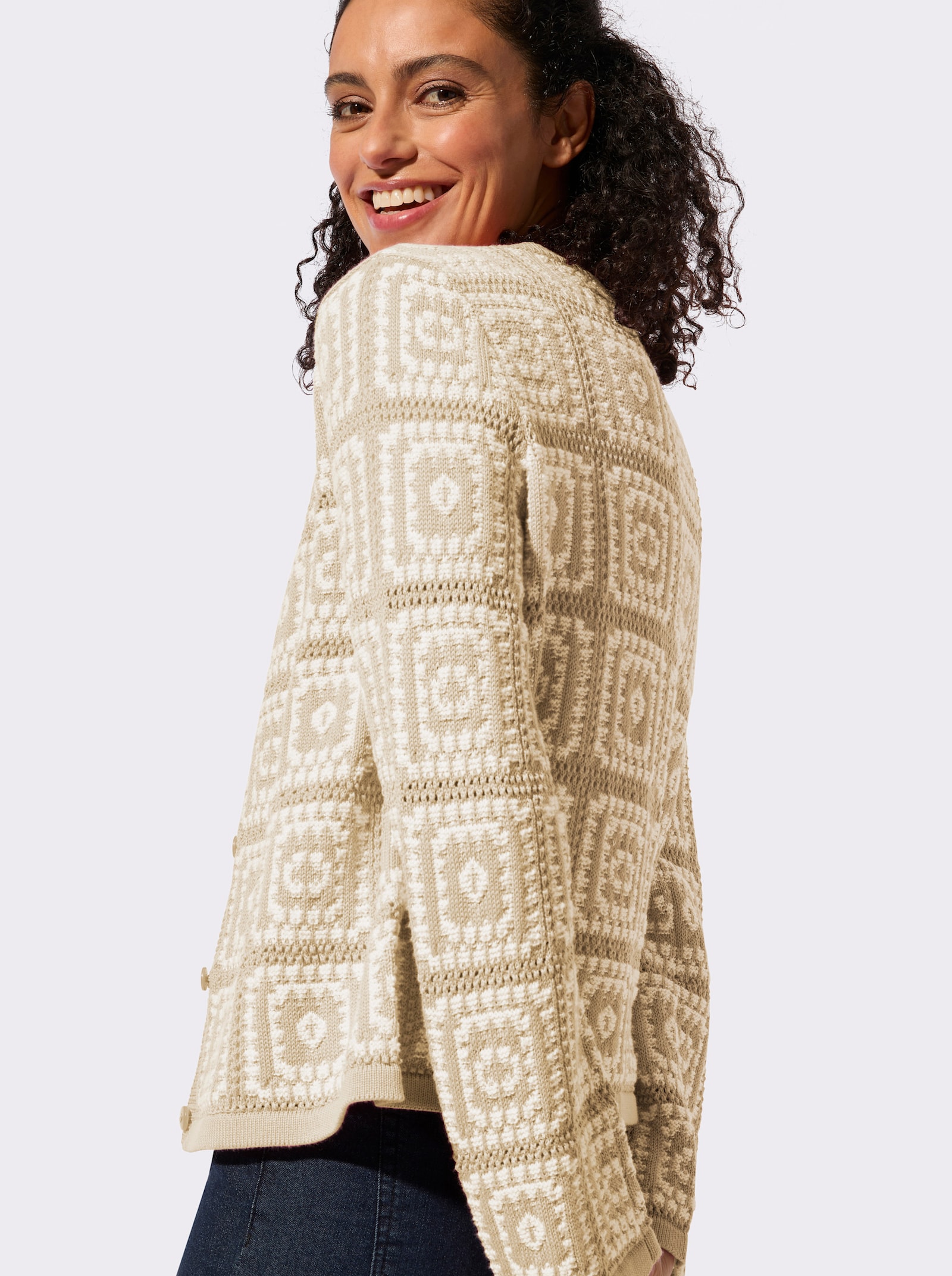 Strickjacke in Häkel-Optik - sand-weiß
