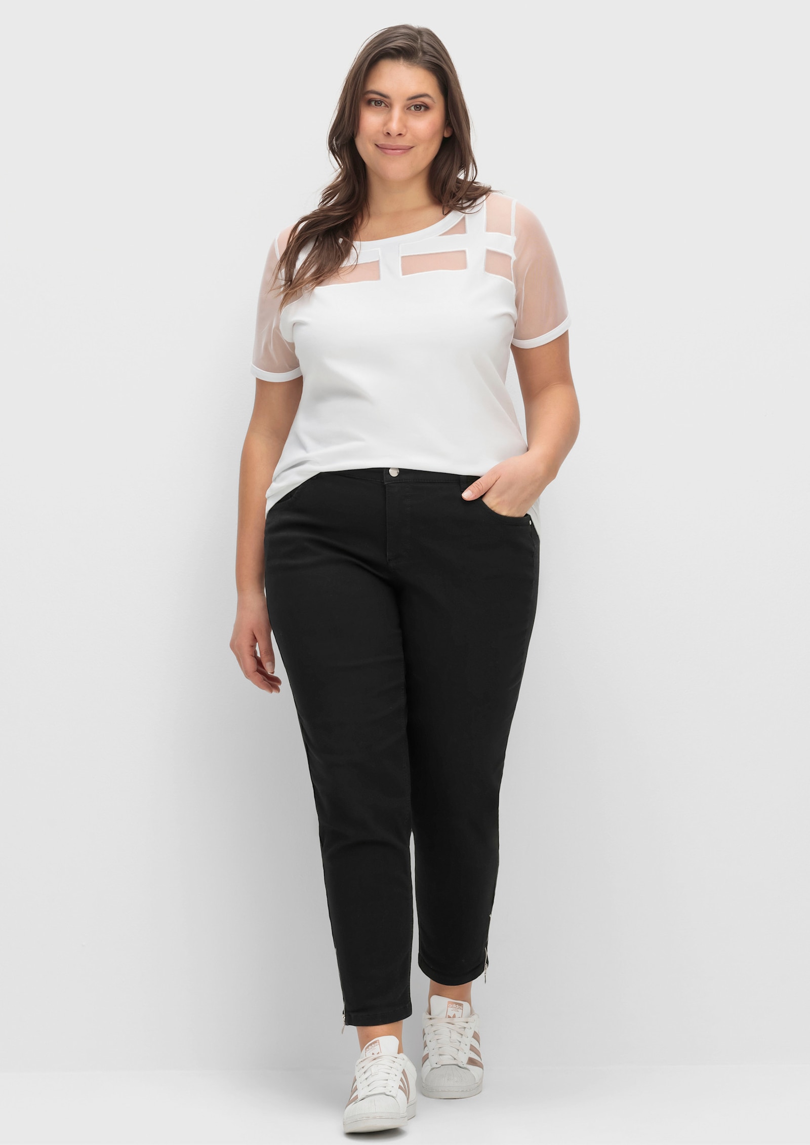 Kurzarmshirt mit Mesh-Einsätzen - weiß