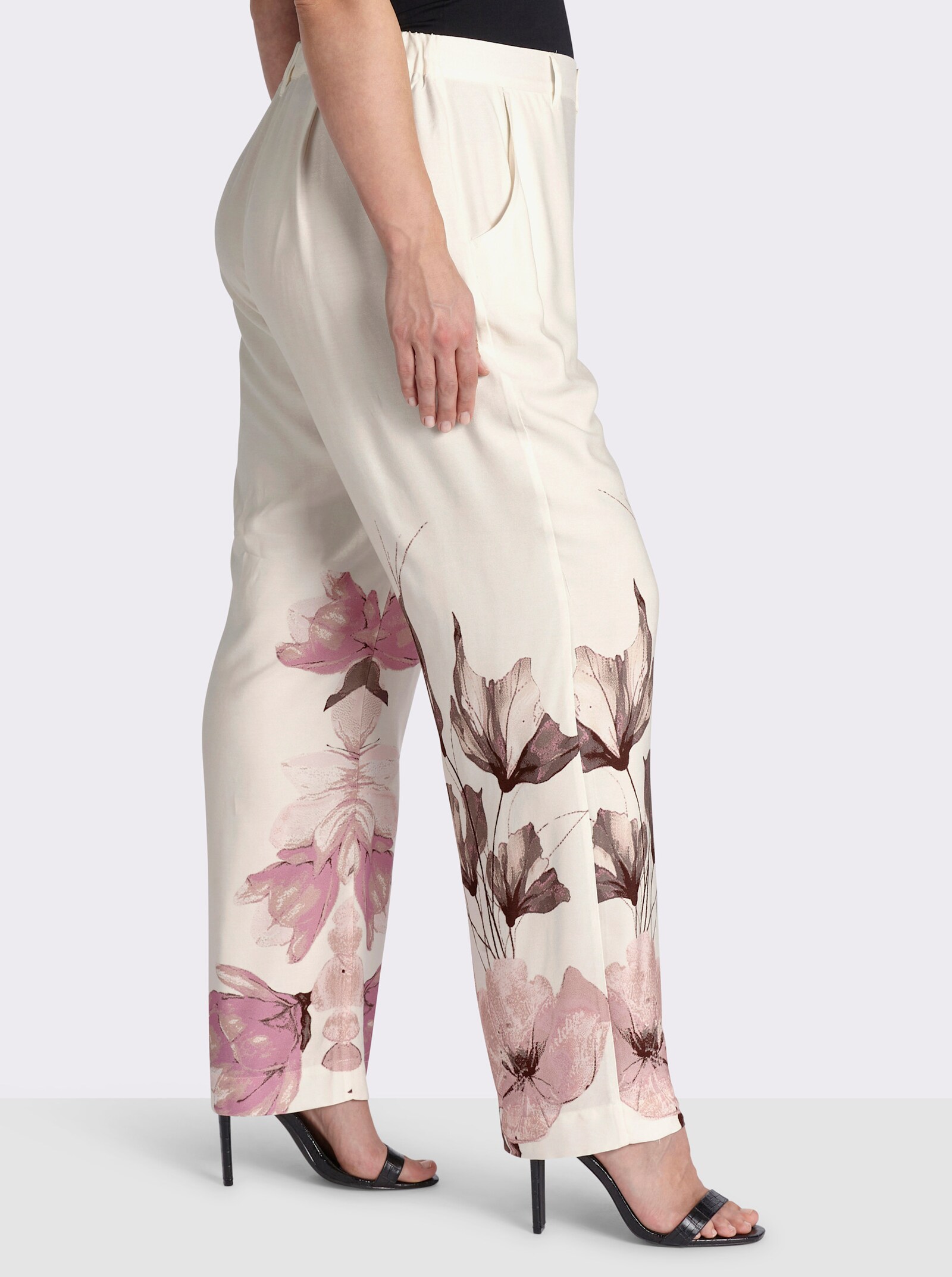 sheego Hose mit Blumenprint - champagner-puder-bedruckt