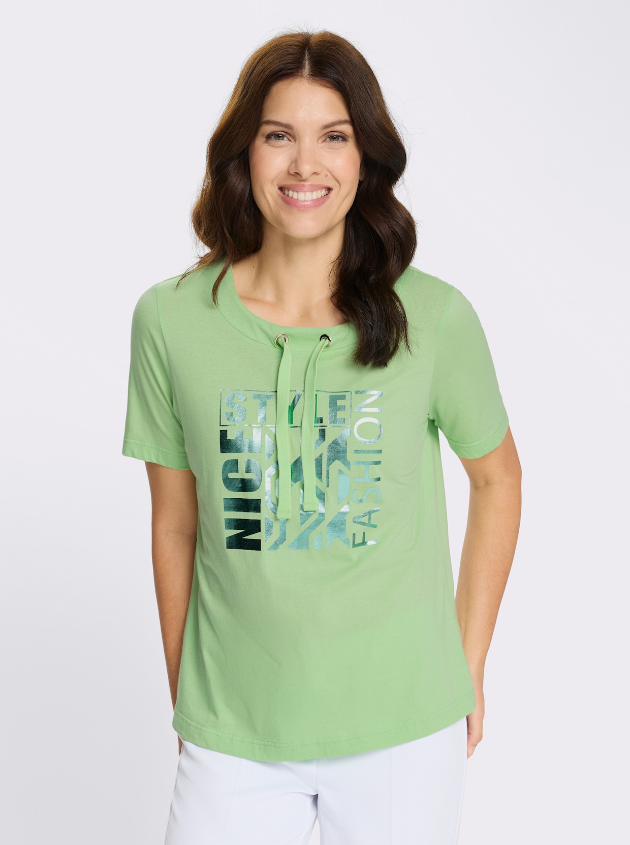 Kurzarmshirt mit glänzendem Druckmuster - reseda