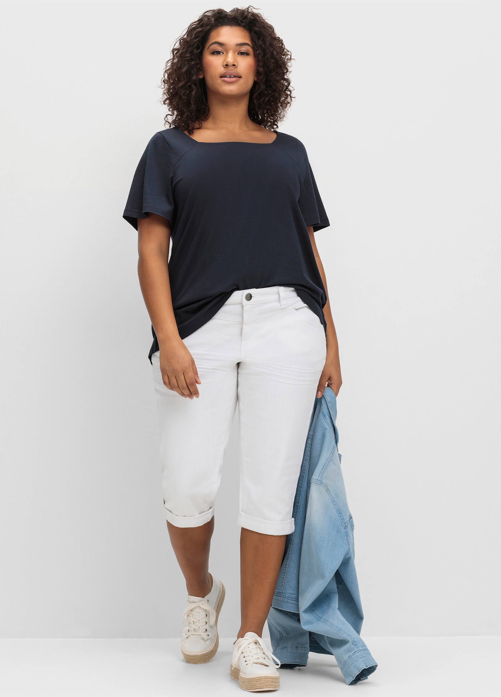 sheego T-Shirt mit Karree-Ausschnitt - tiefblau