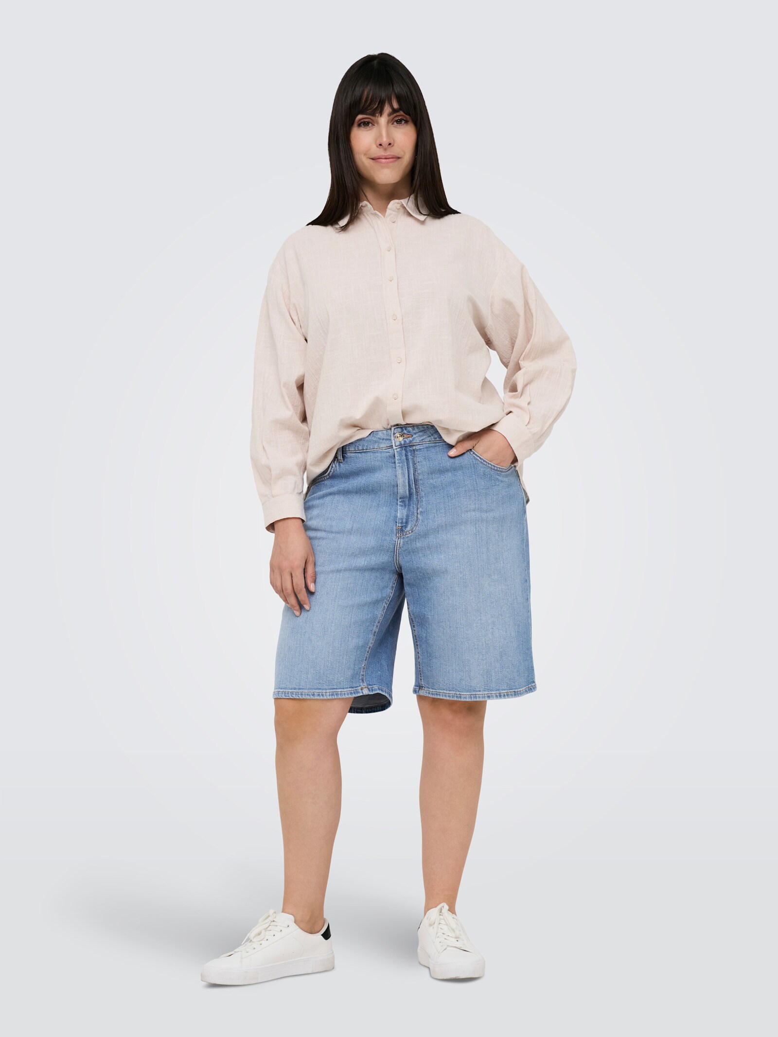 ONLY CARMAKOMA Jeansshorts - light blue denim